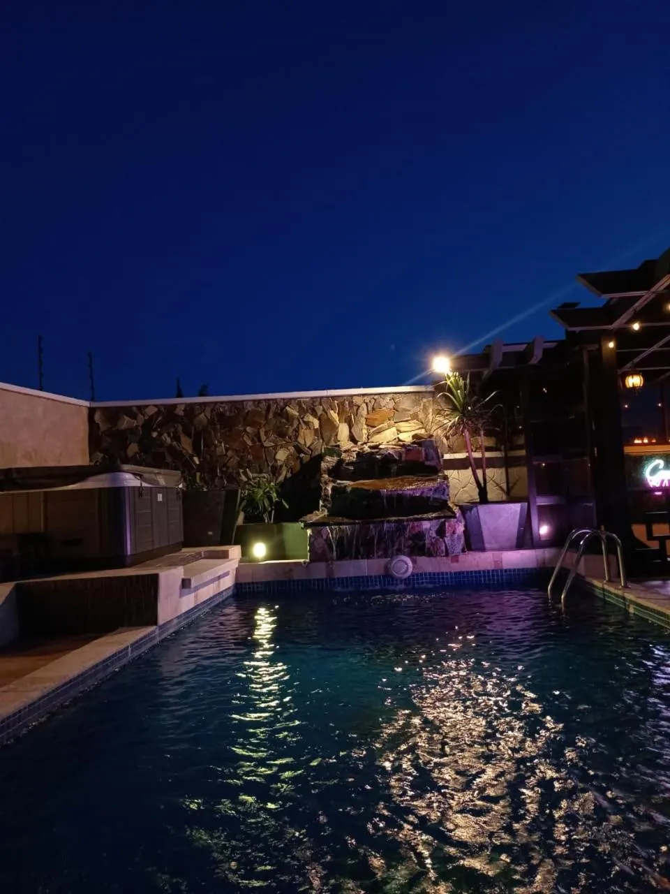 Night in Luxury Canyon Suites