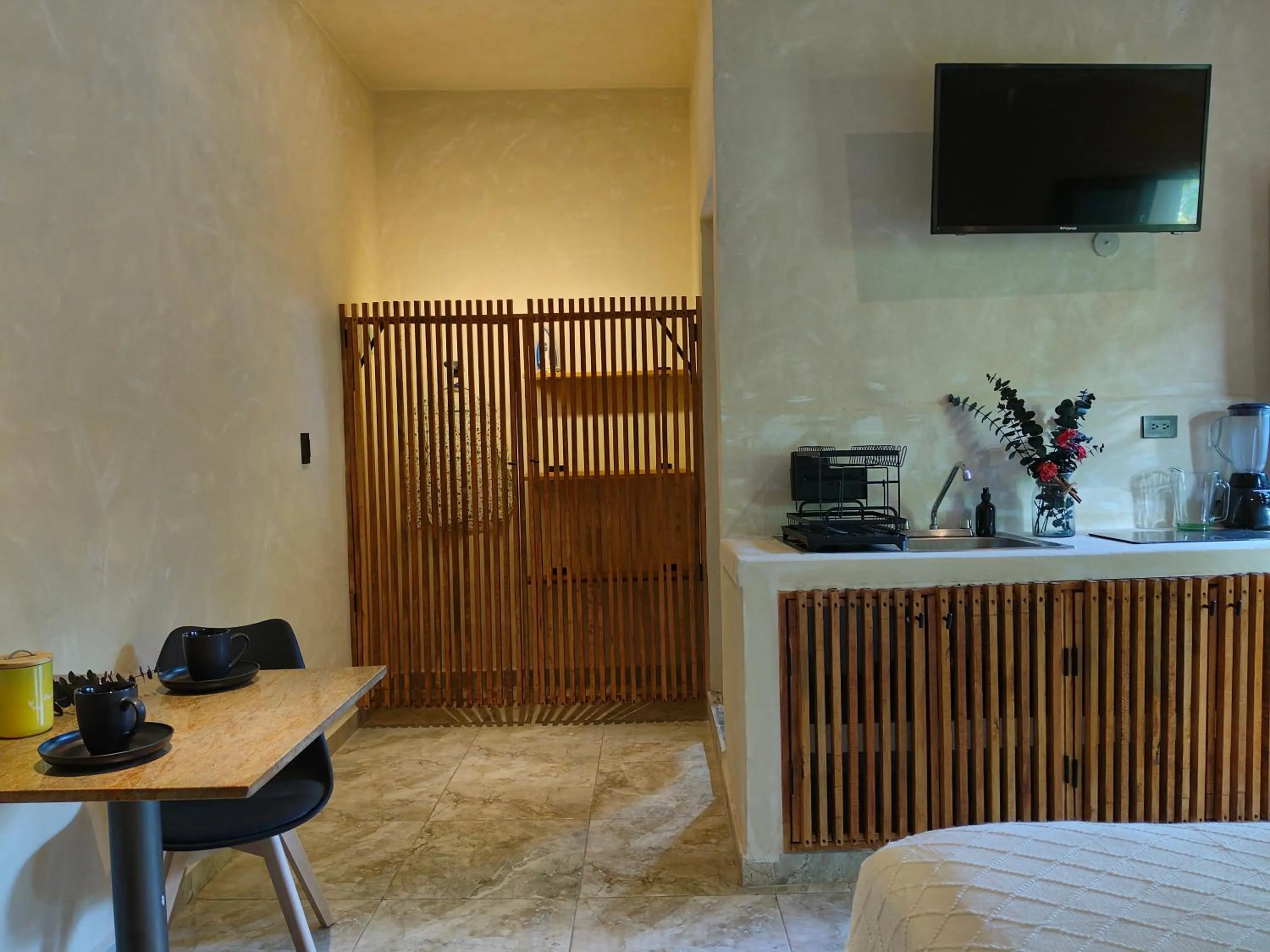 Kitchen or kitchenette, Bed in Casa Lupita