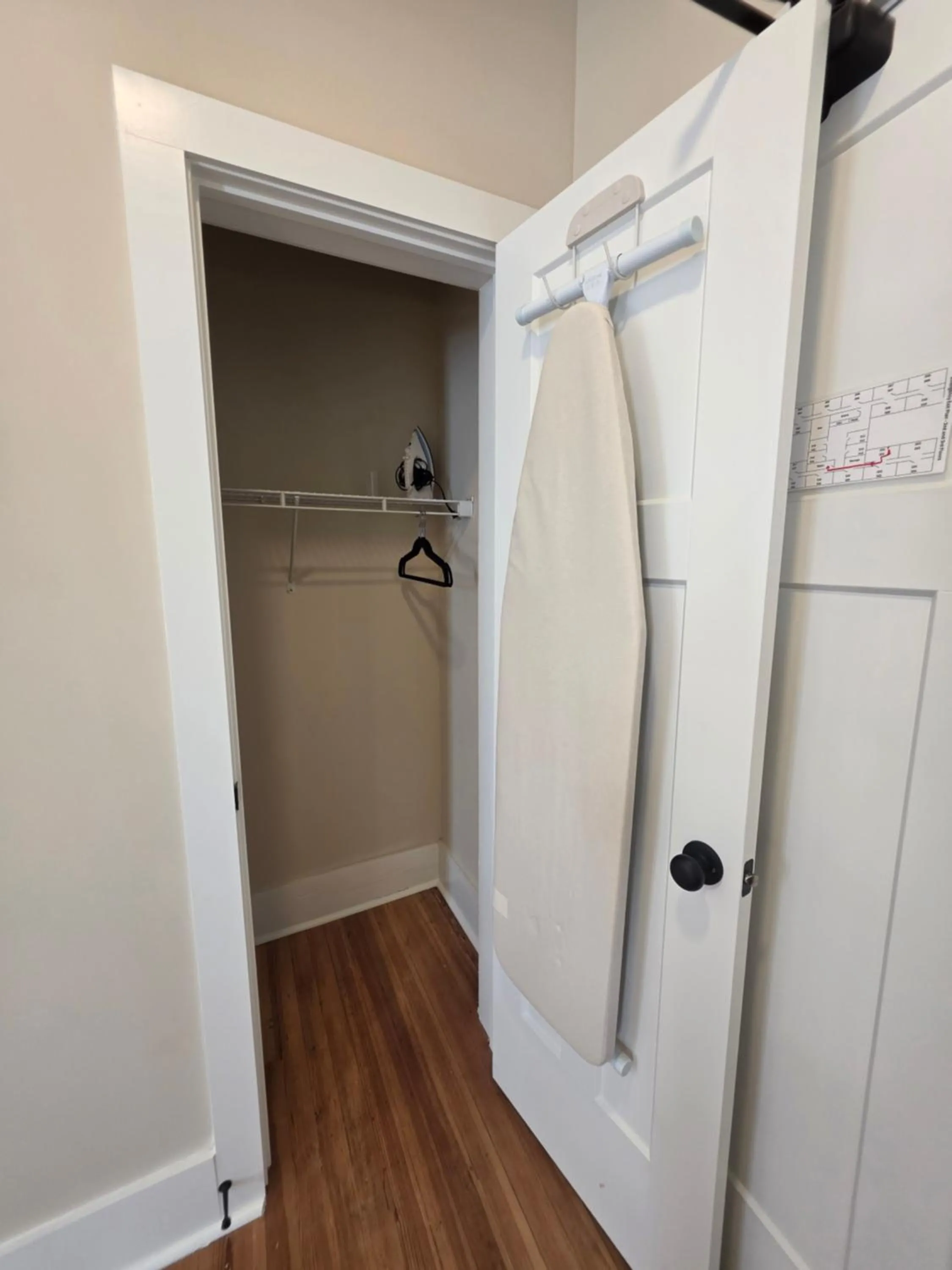 King Room - Disability Access in Historic Griffin Hotel