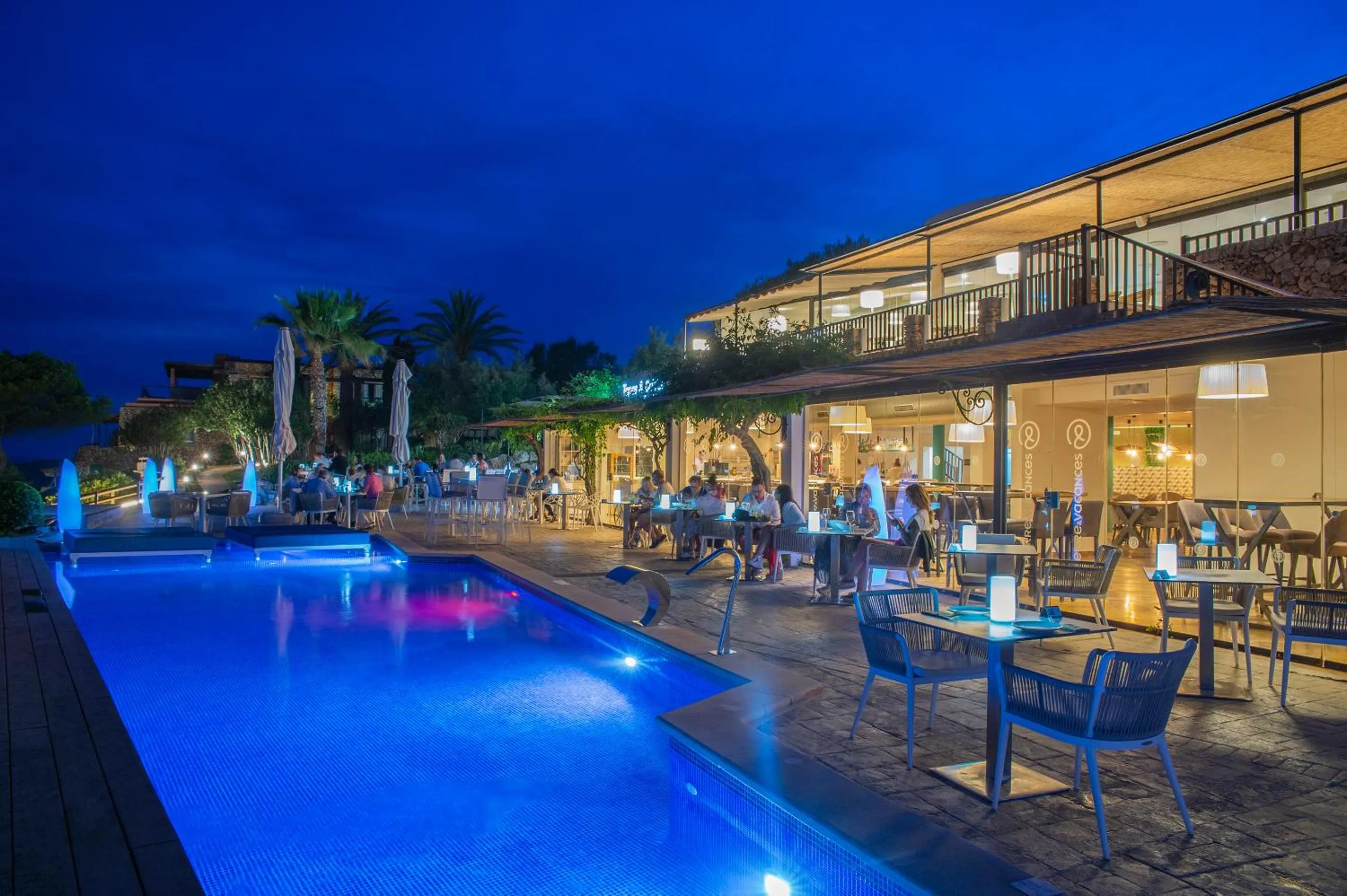 Lounge or bar in Hotel Menorca Binibeca - Adults Recommended - by Pierre & Vacances Premium