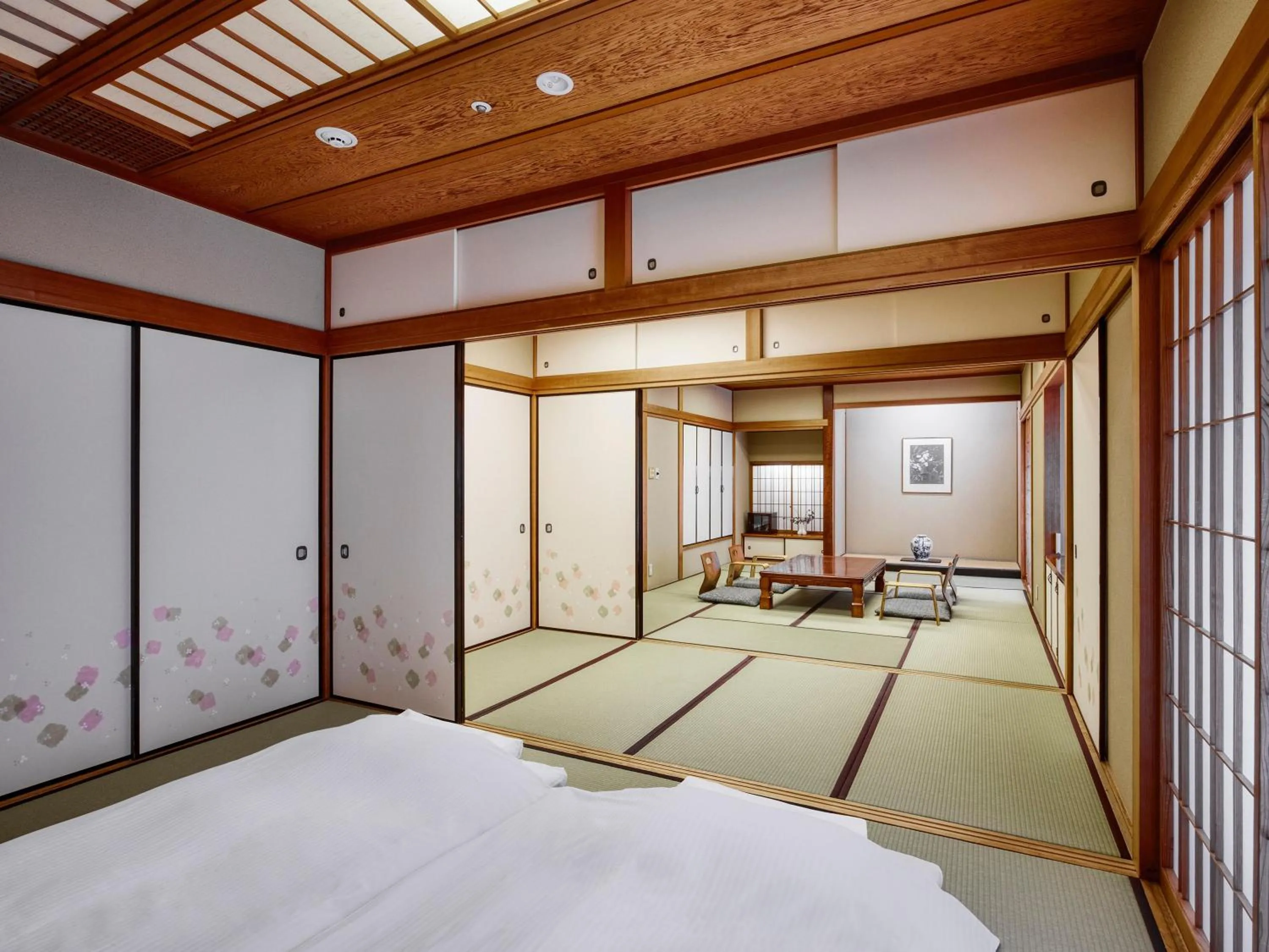 Photo of the whole room, Bed in Royal Pines Hotel Chiba