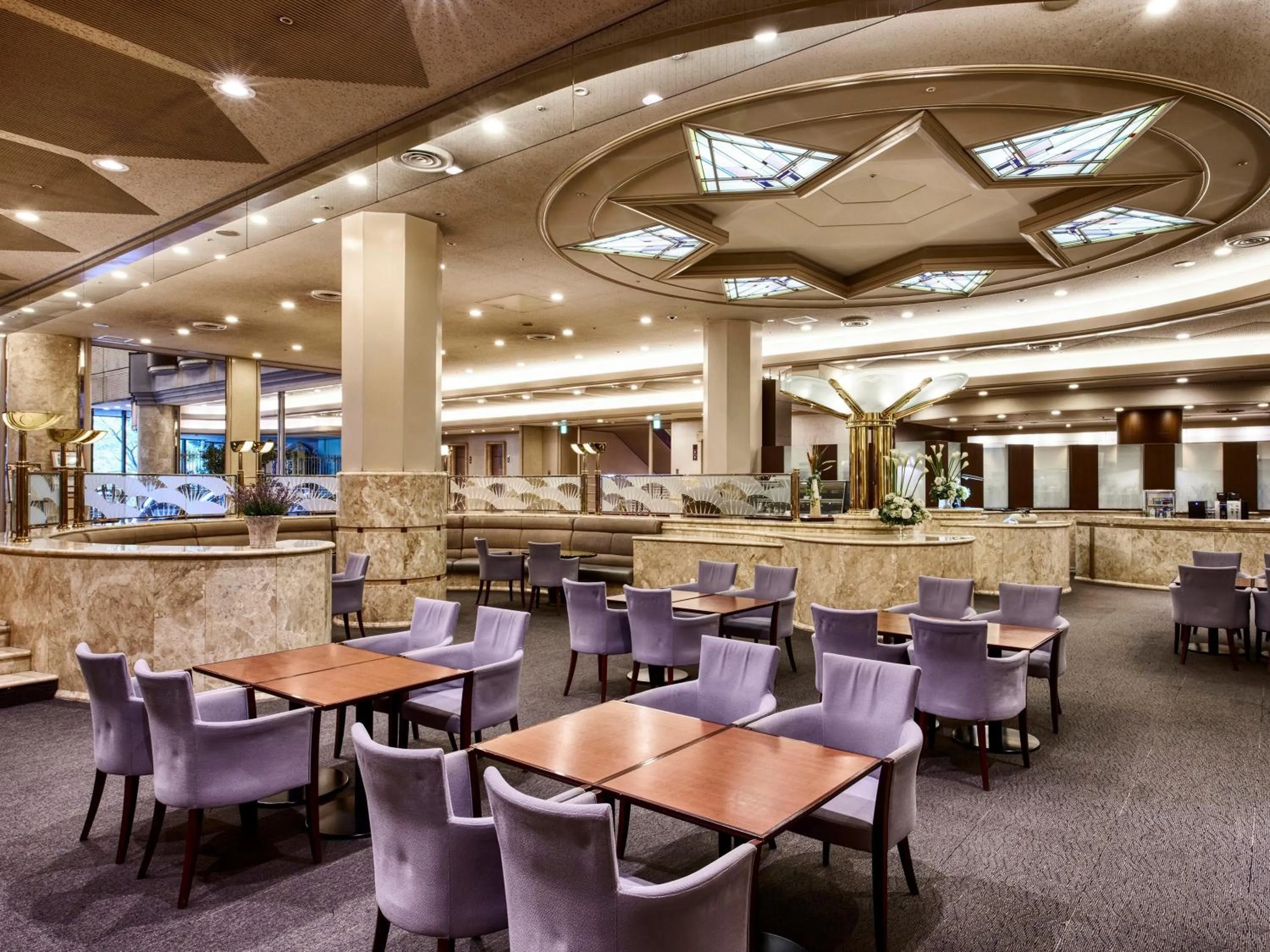 Lounge or bar in Royal Pines Hotel Chiba