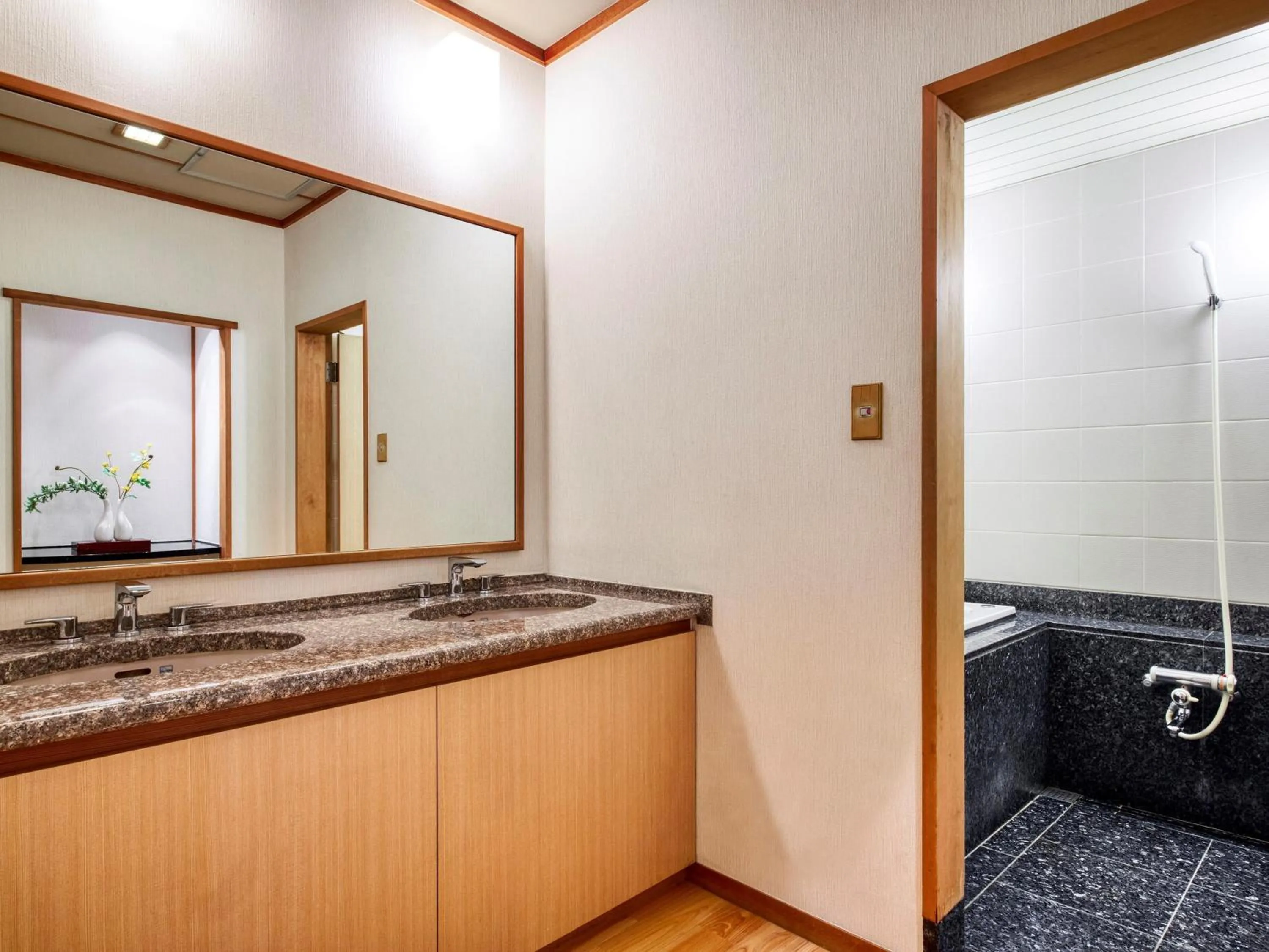 Photo of the whole room in Royal Pines Hotel Chiba