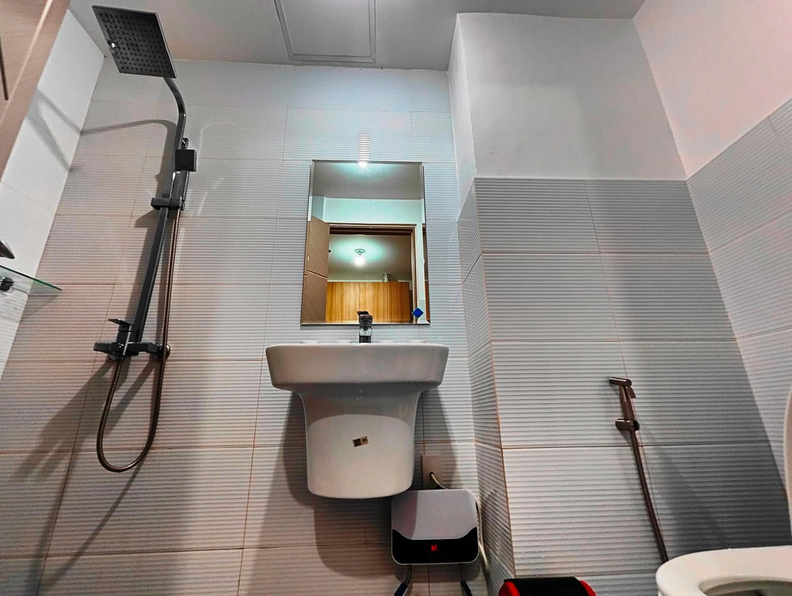 Shower in JD Haven Bachelor's Pad at Bernwood Tower