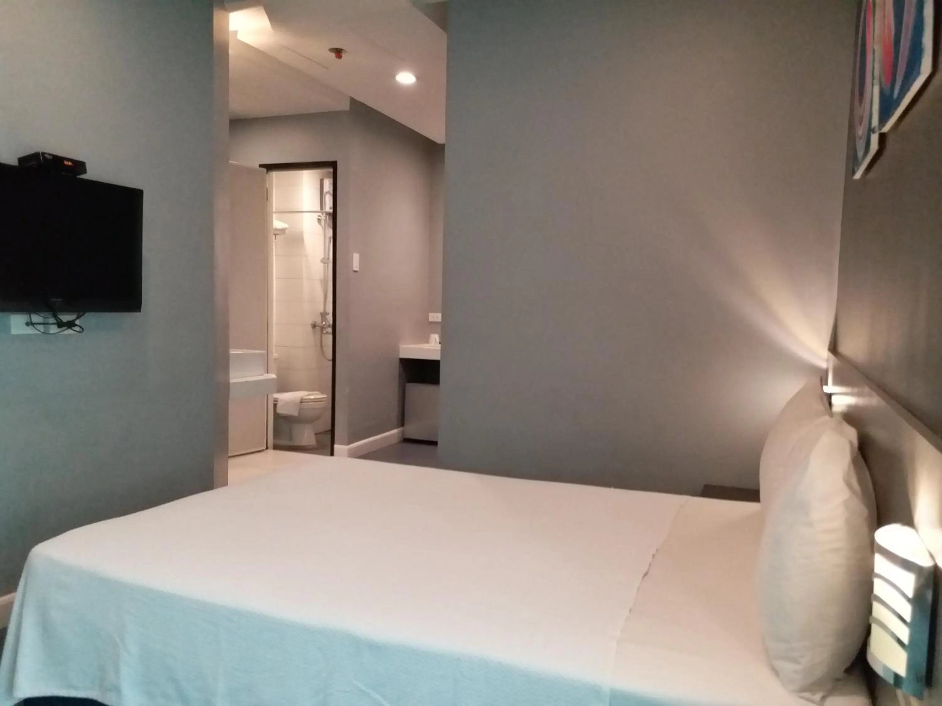 Bed in Leez Inn Malate