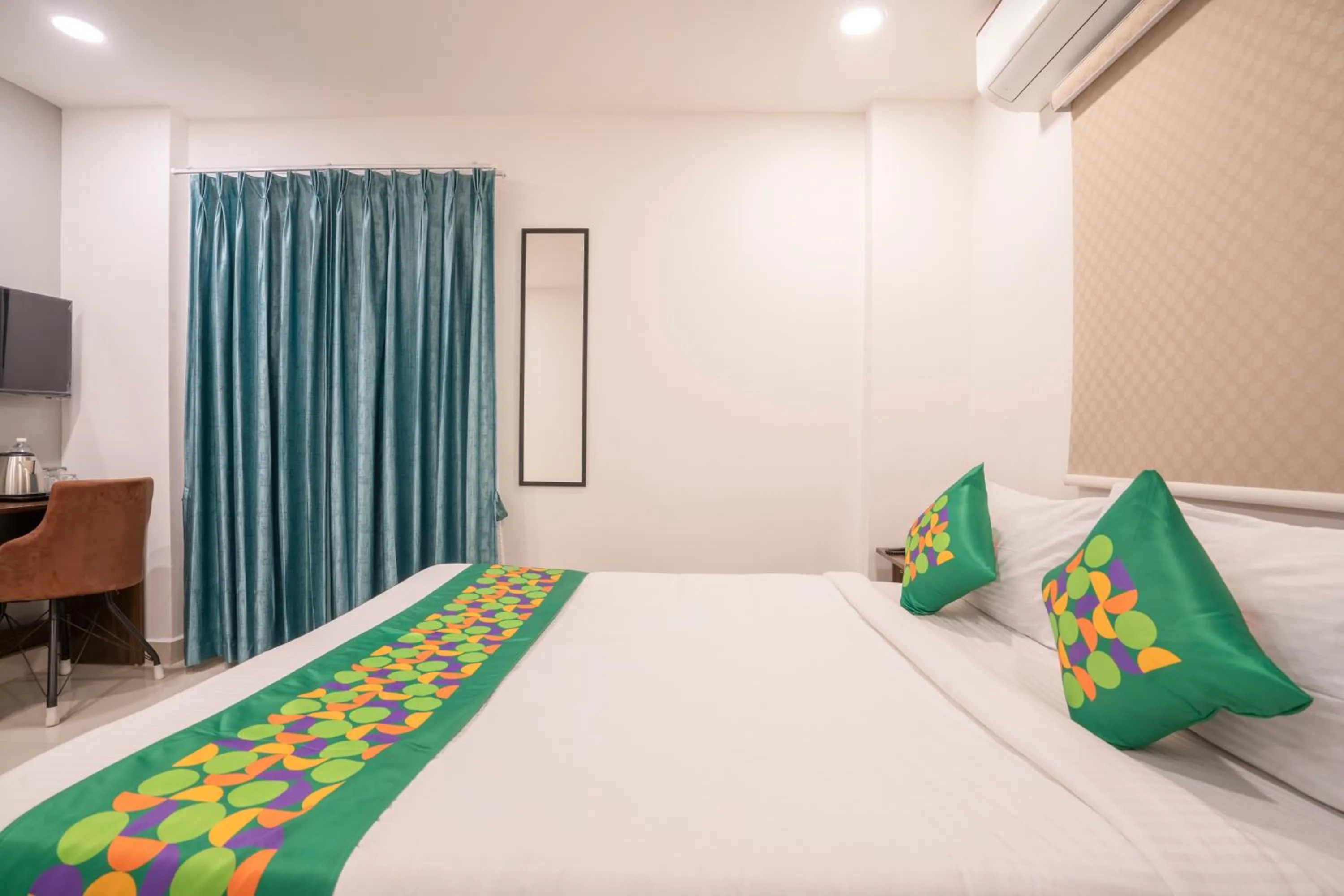 Bedroom, Bed in Treebo De Alphabet Gachibowli