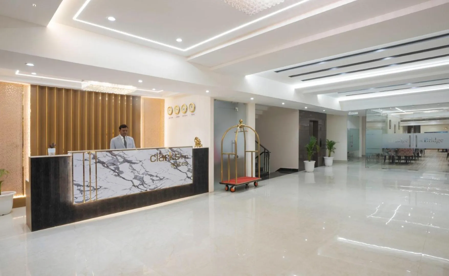 Lobby or reception in Clarks Inn Suites Agra Near Tajmahal