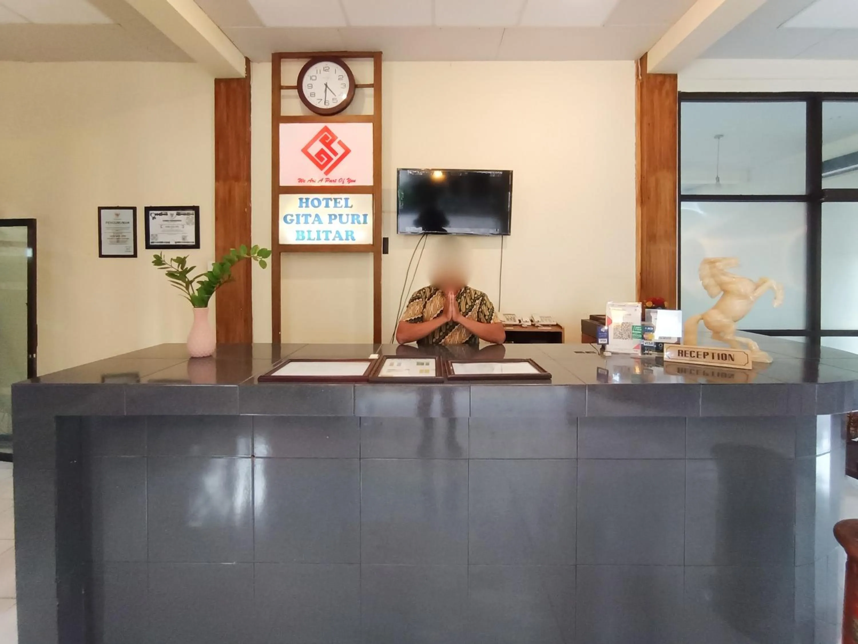 Lobby or reception in Gita Puri RedPartner Blitar