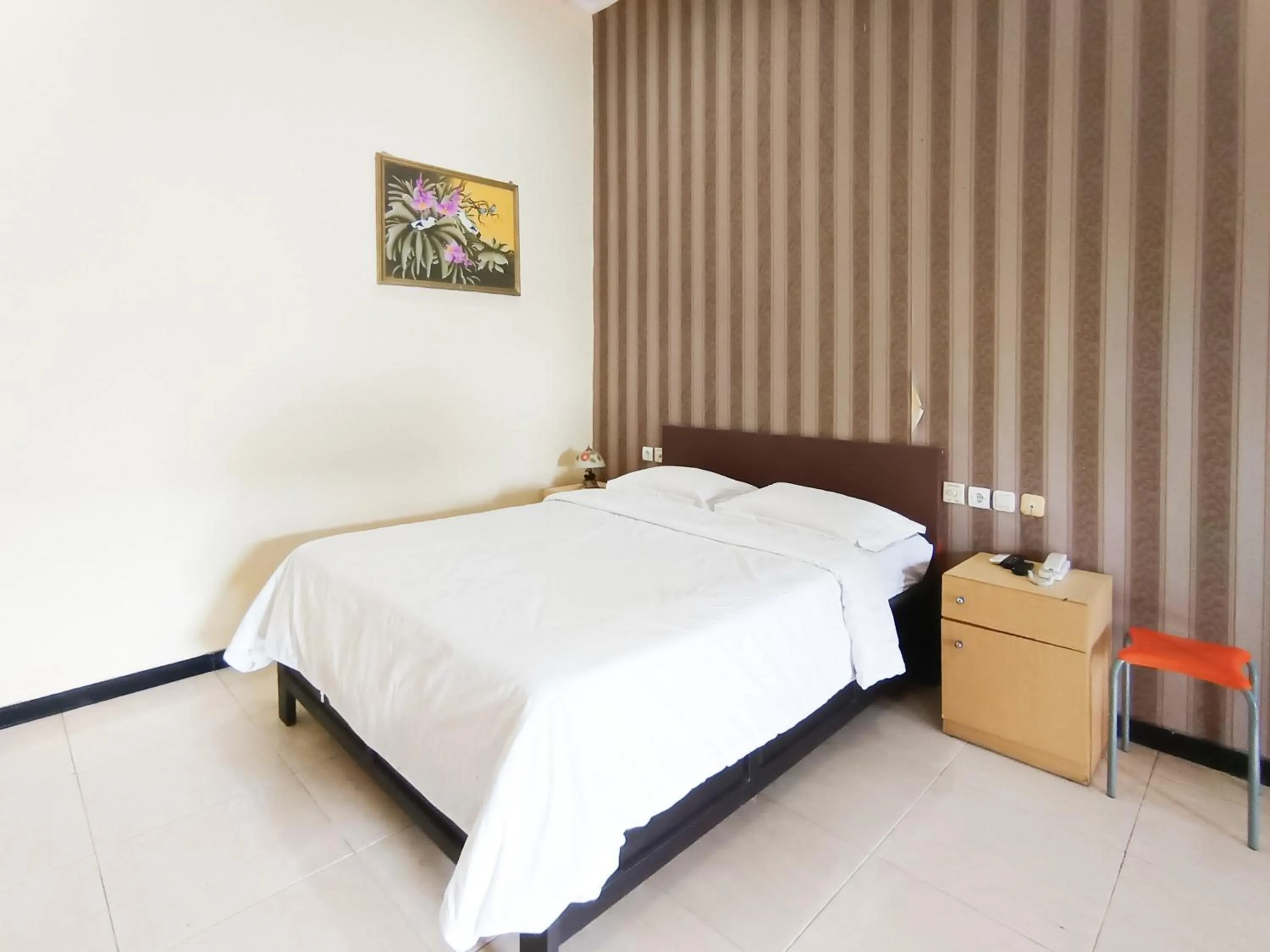 Bedroom, Bed in Gita Puri RedPartner Blitar