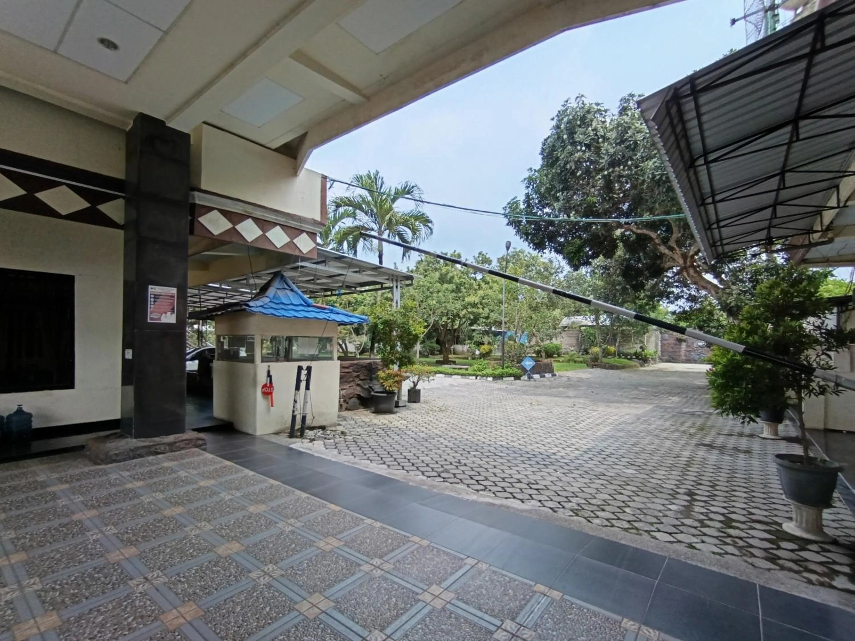 Facade/entrance in Gita Puri RedPartner Blitar