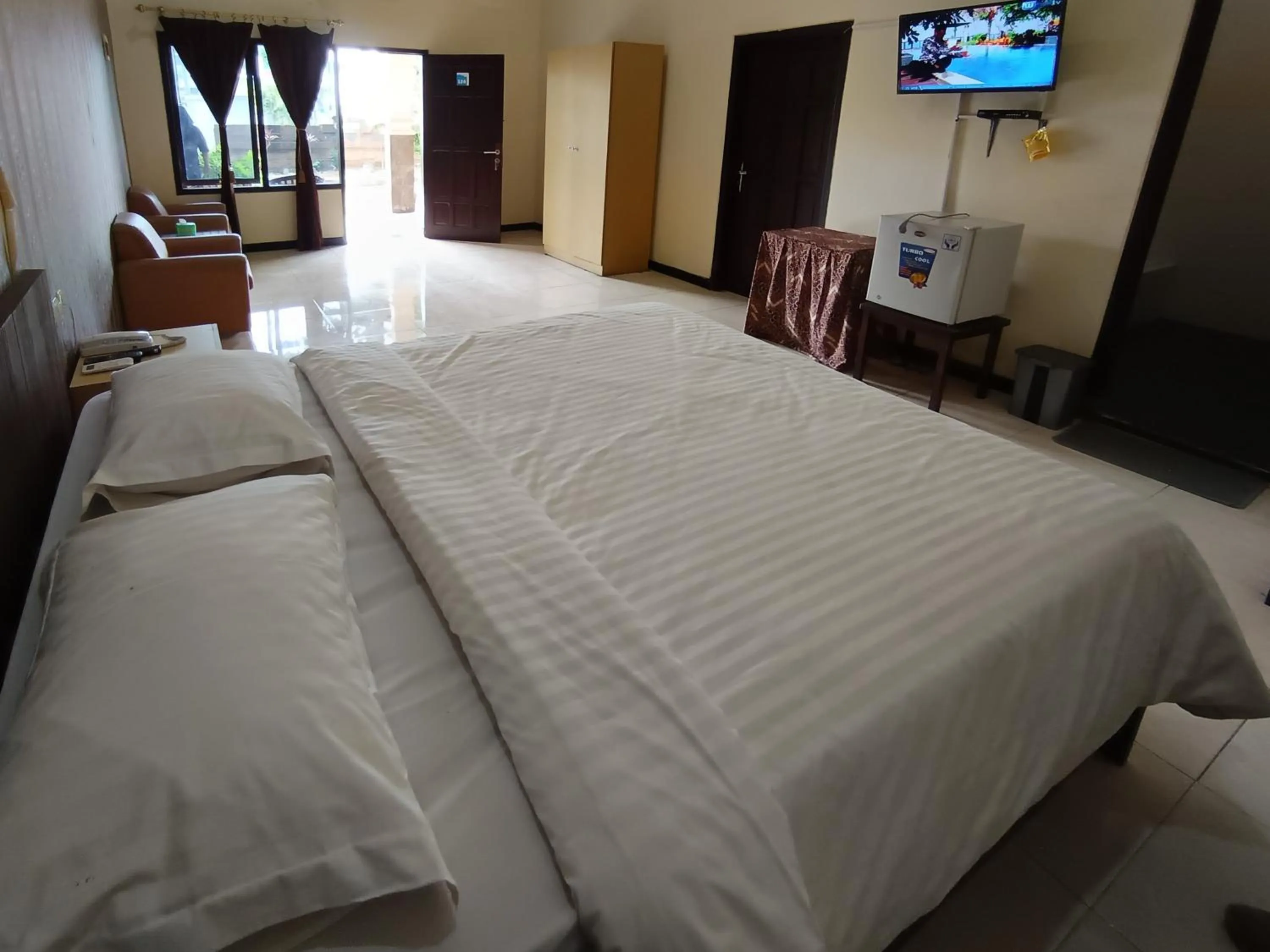 Bedroom, Bed in Gita Puri RedPartner Blitar