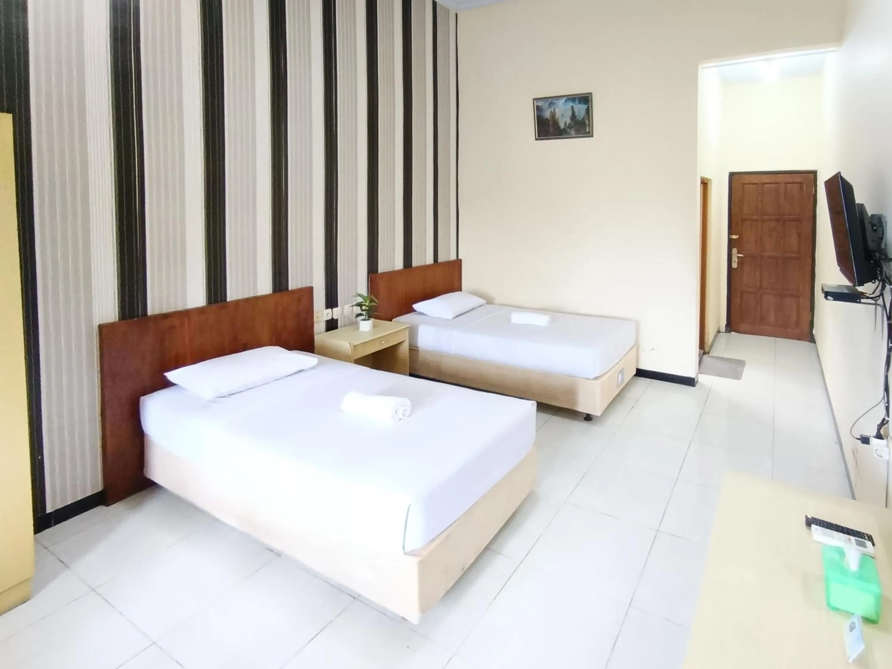 Bedroom, Bed in Gita Puri RedPartner Blitar