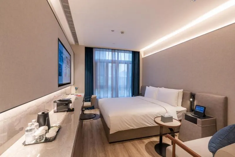 Bed in Orange crystal Shanghai Lujiazui Expo Center