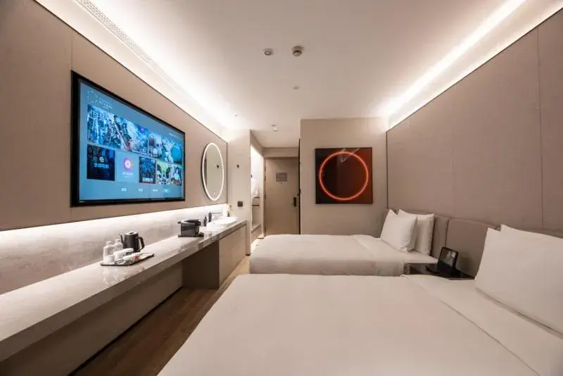 Orange crystal Shanghai Lujiazui Expo Center Orange crystal Shanghai Lujiazui Expo Center