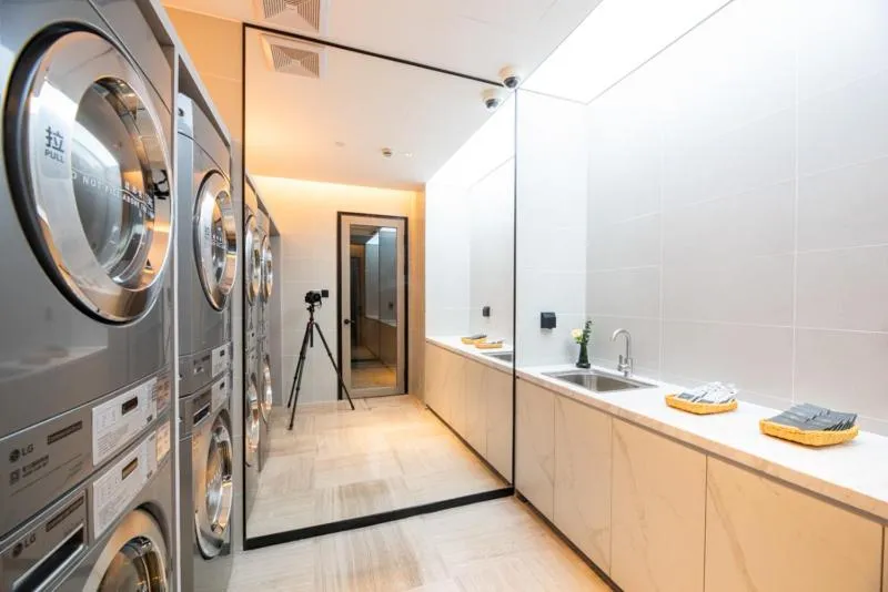 washing machine in Orange crystal Shanghai Lujiazui Expo Center