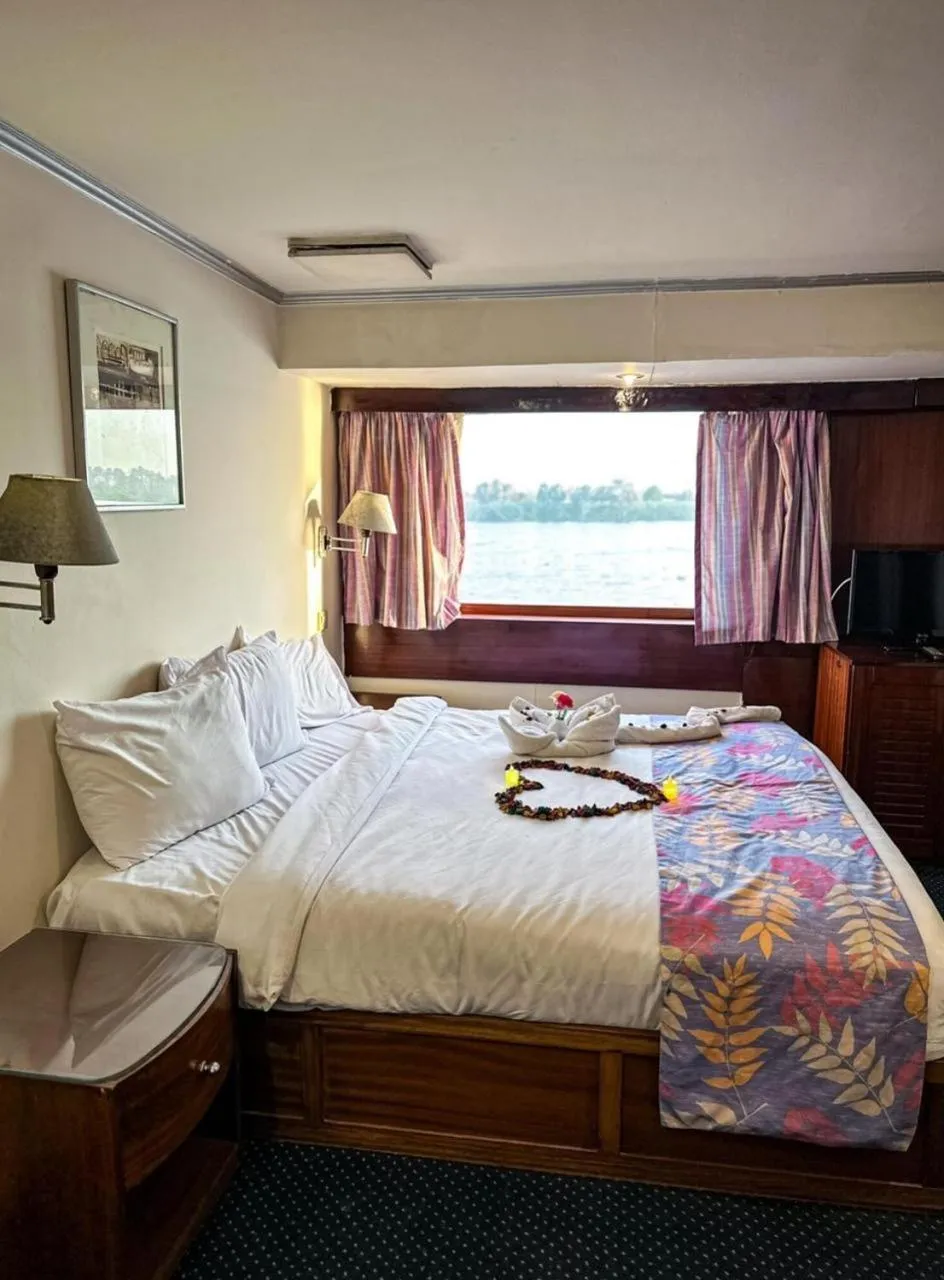 Bed in Nile View Aton Cruise