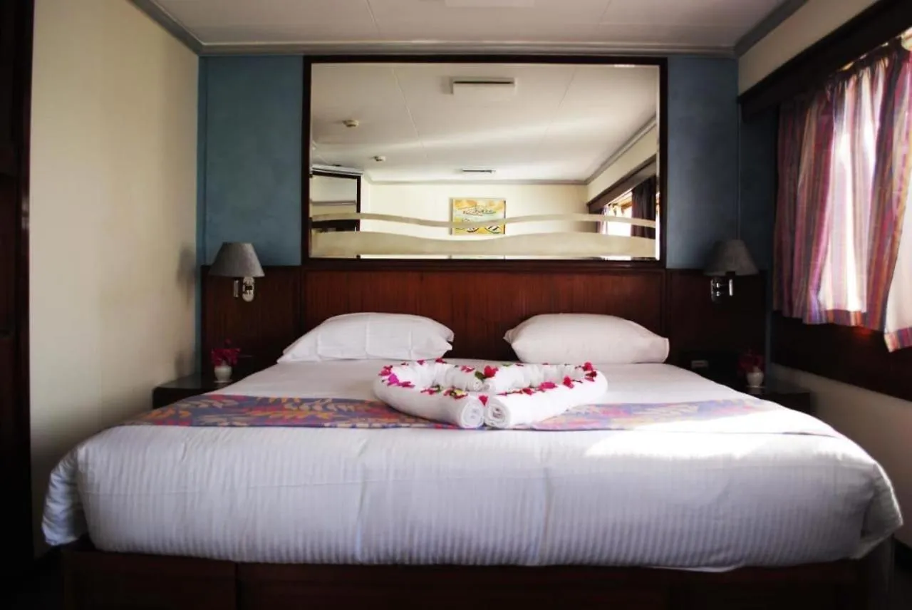 Bed in Nile View Aton Cruise