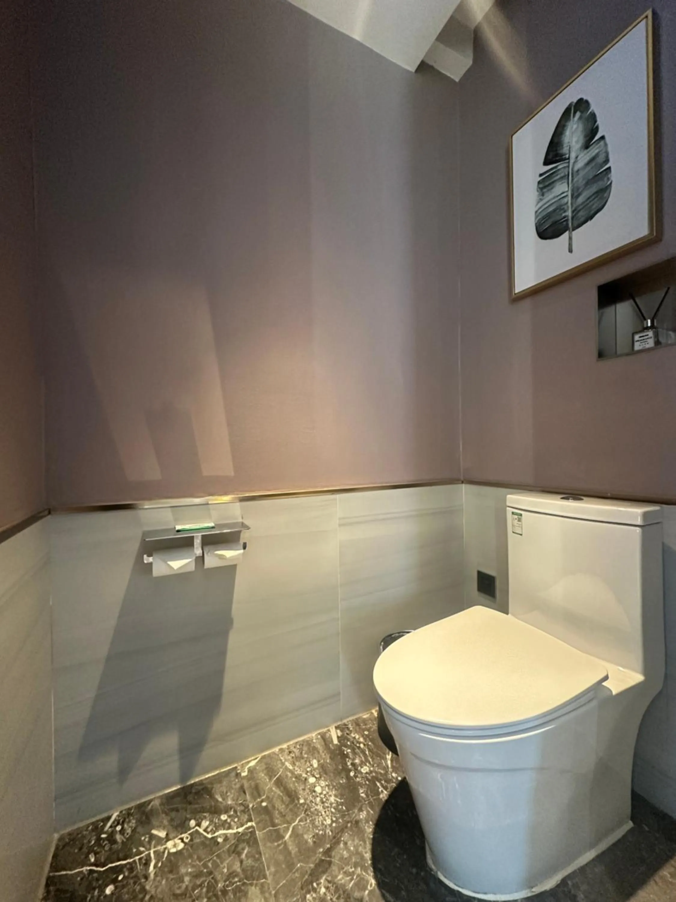 Toilet in Lijiang Old Town Echarm Plus Hotel