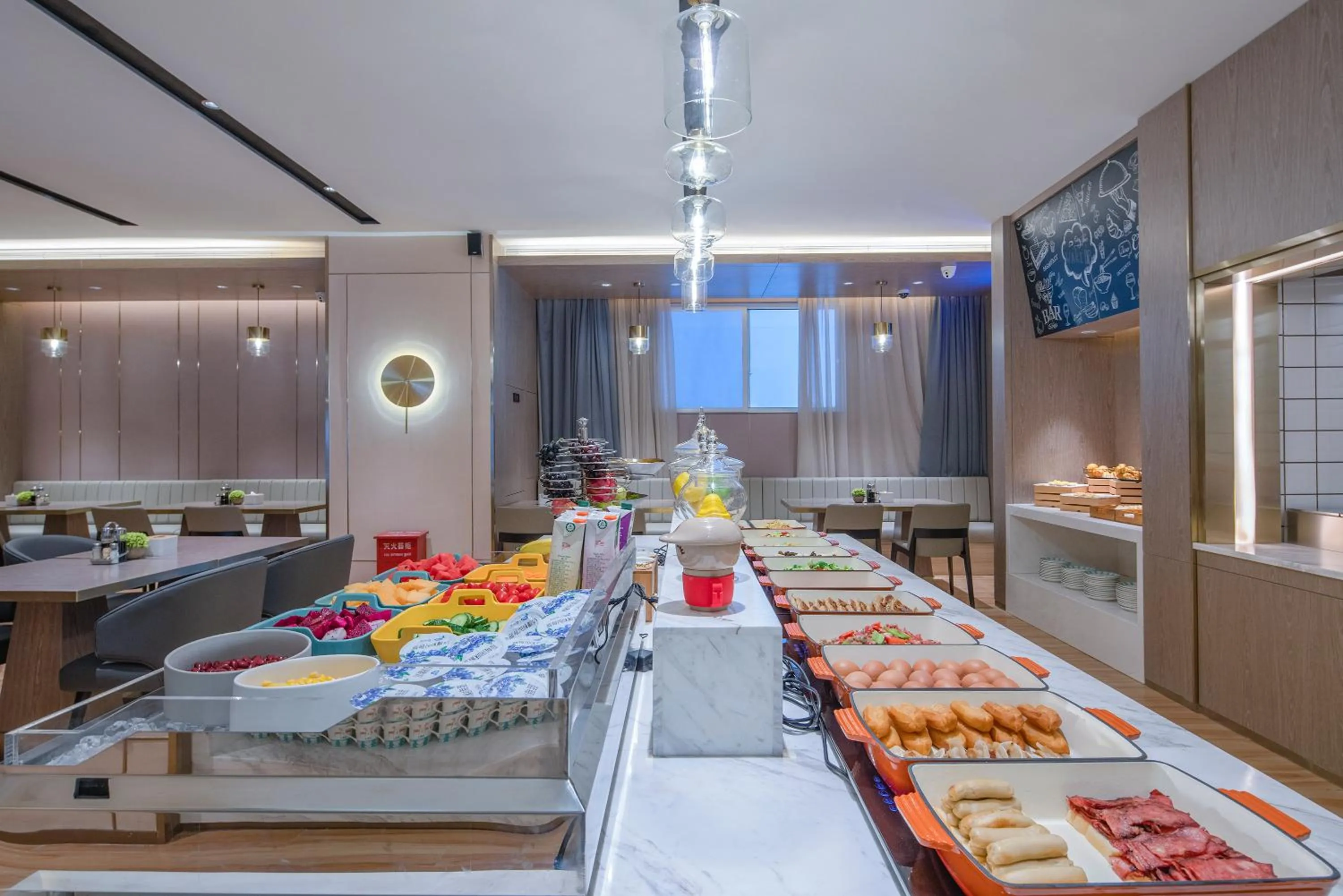 Restaurant/places to eat in Lijiang Old Town Echarm Plus Hotel