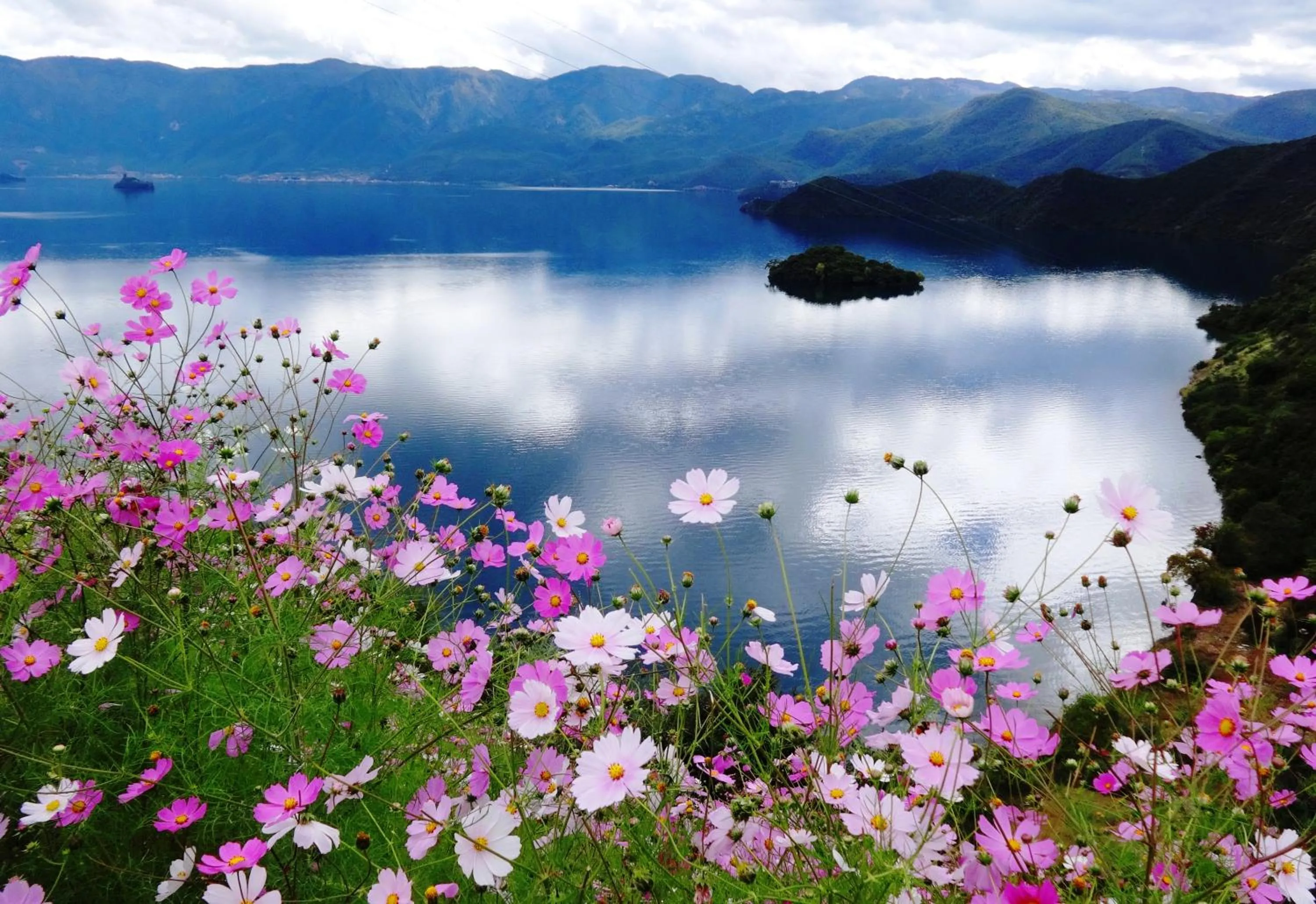 Nearby landmark in Lijiang Old Town Echarm Plus Hotel