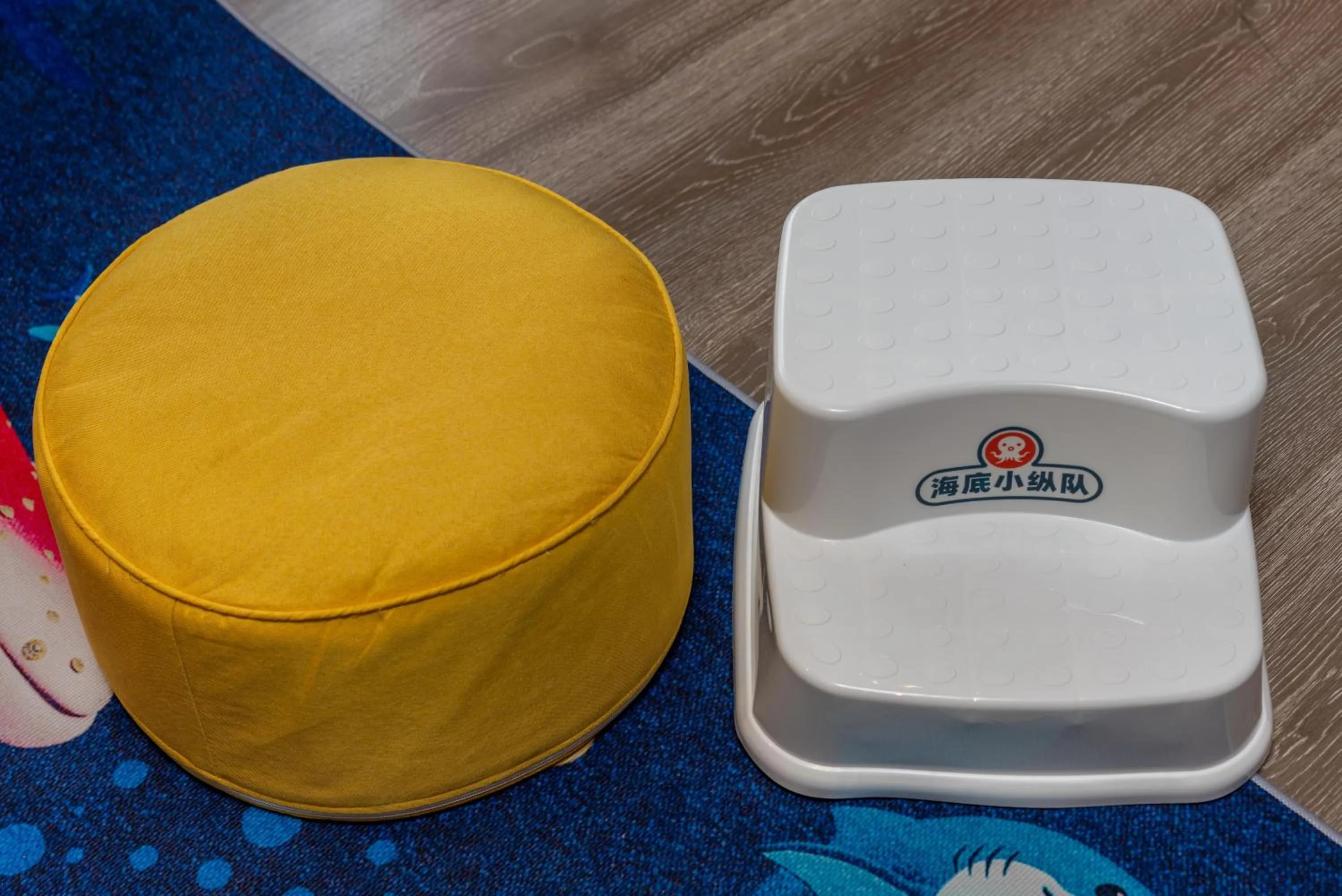 Children play ground in Lijiang Old Town Echarm Plus Hotel