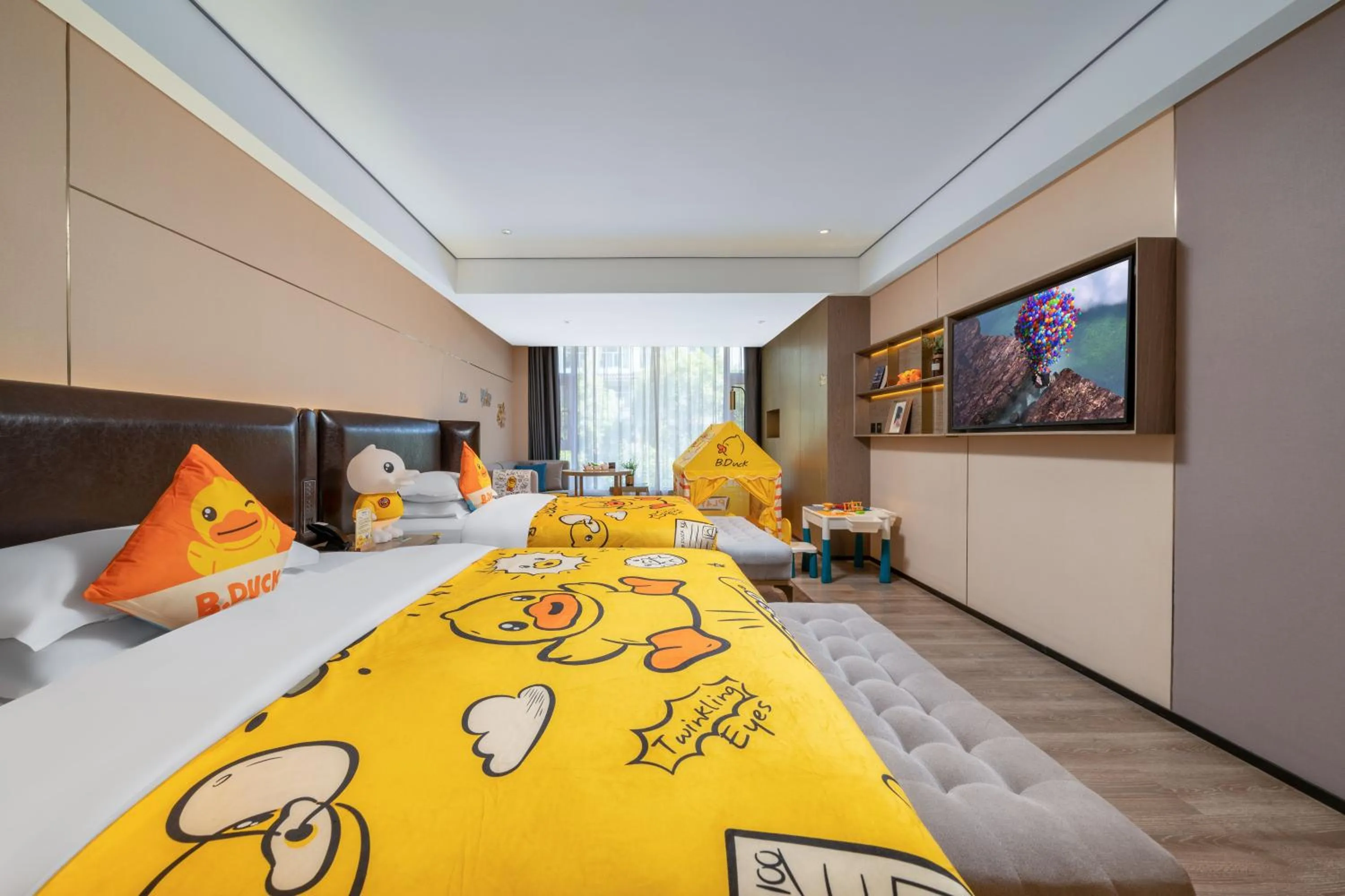 Photo of the whole room, Bed in Lijiang Old Town Echarm Plus Hotel