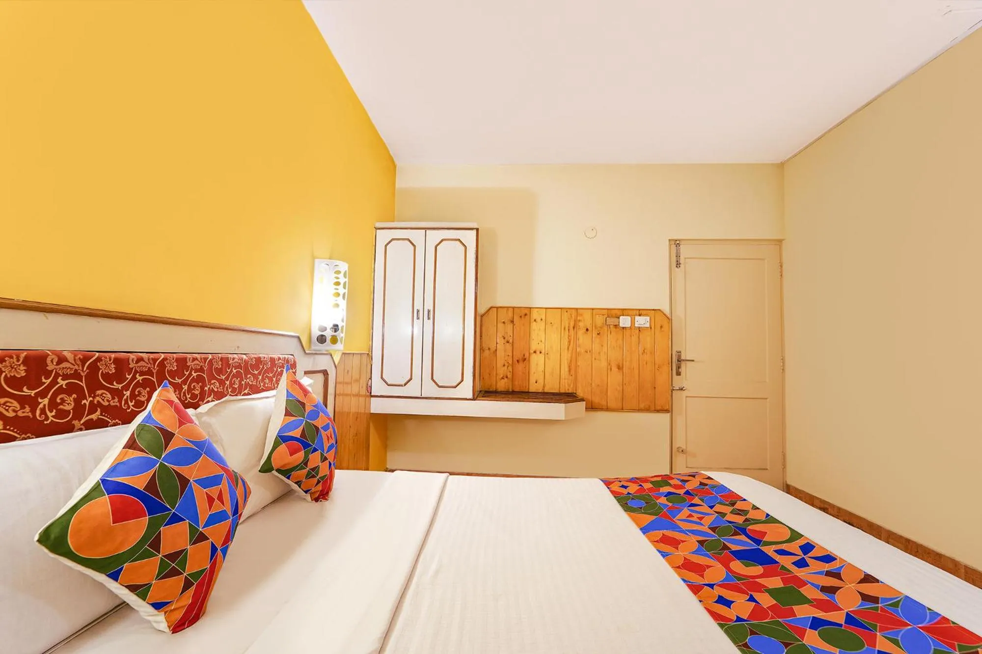 Bed in FabHotel JS Heritage