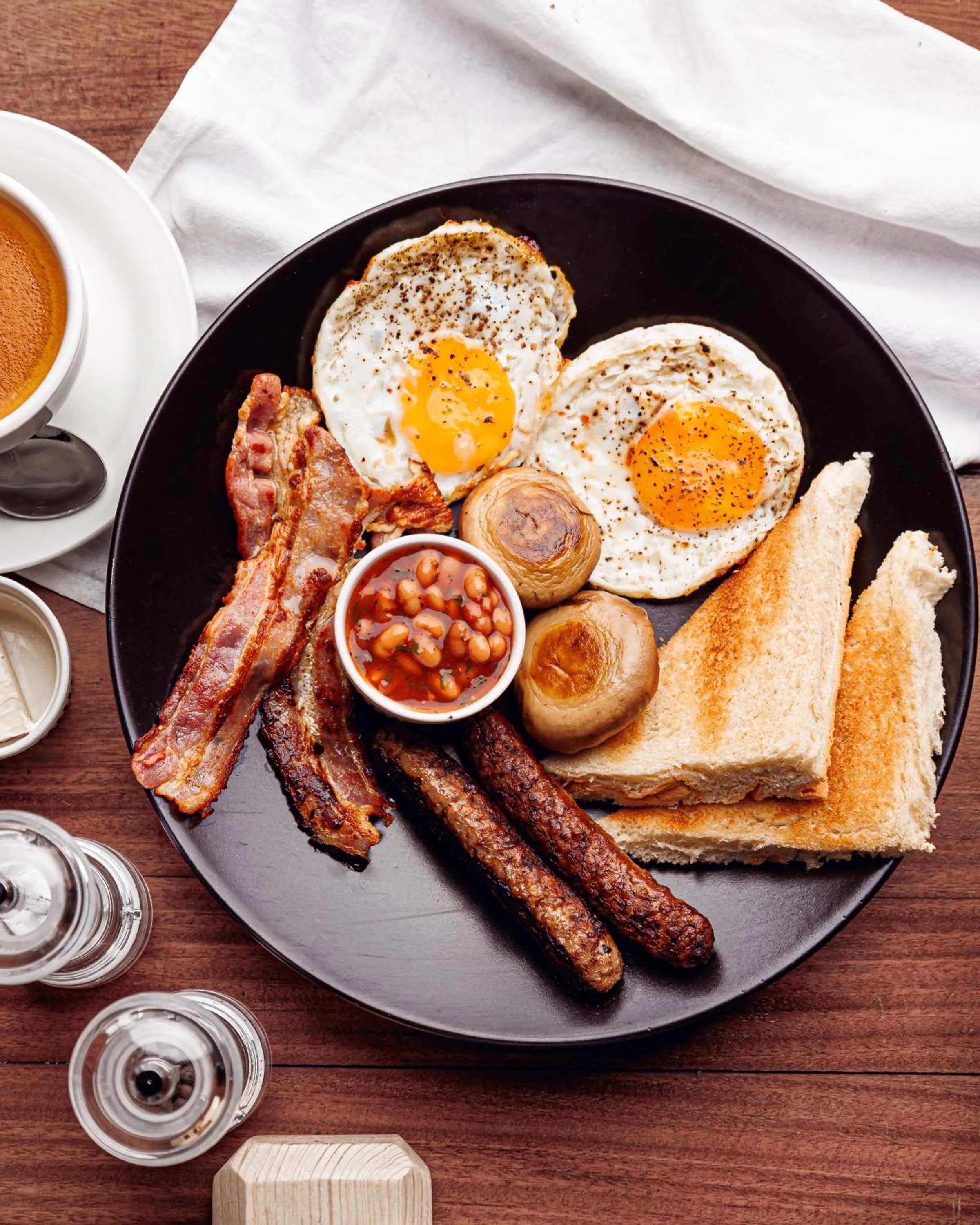 Buffet breakfast in George Residence TLC