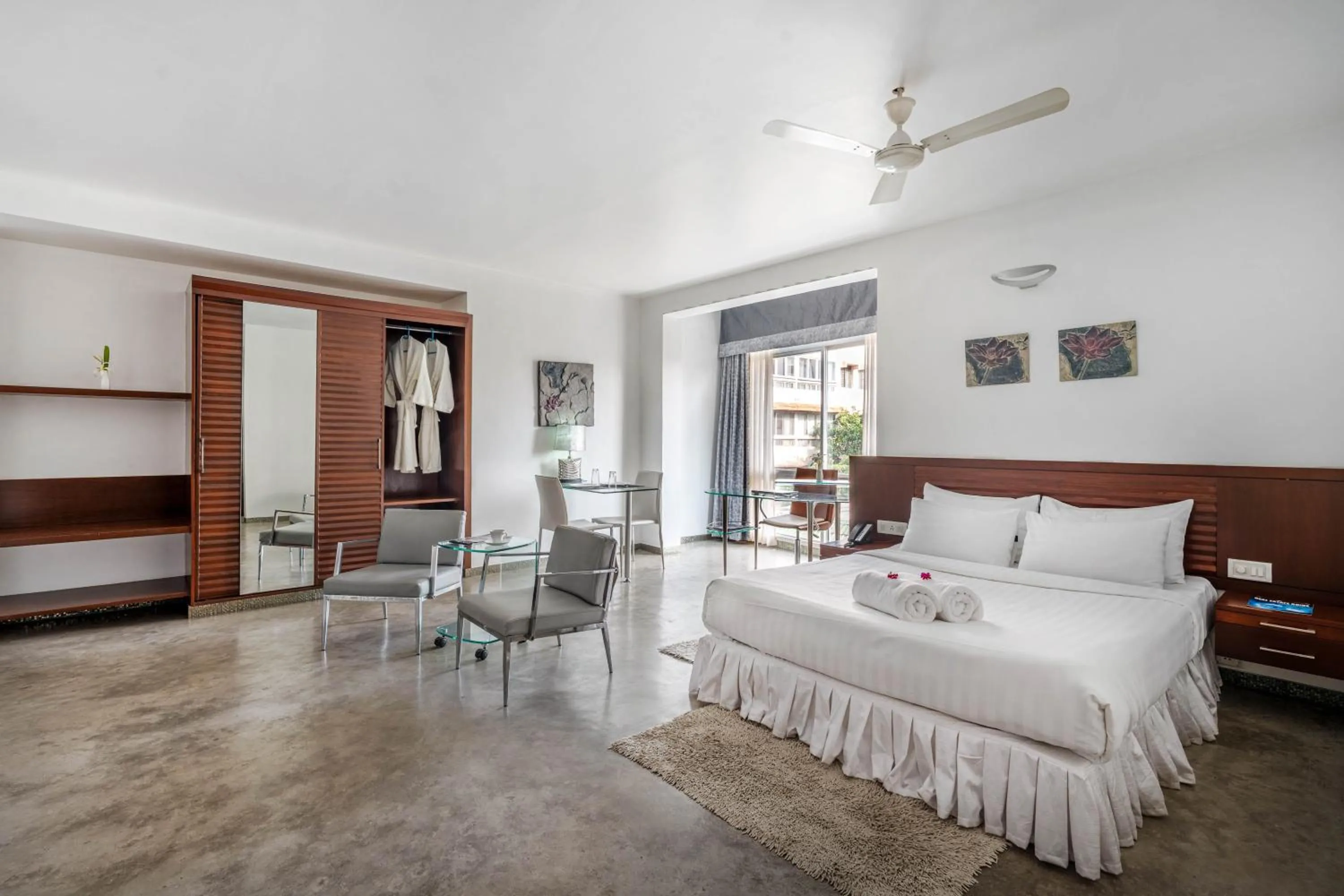 Bed in The Pentouz - A Boutique Hotel