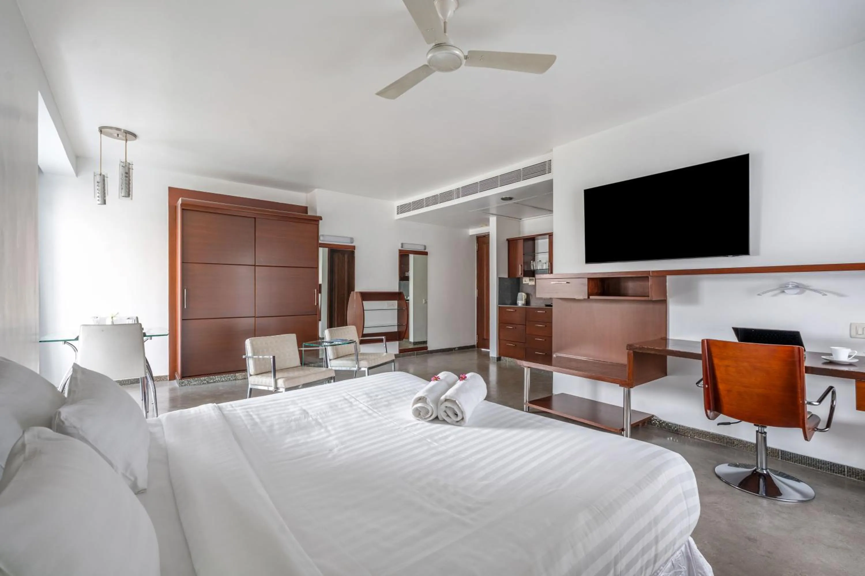 Bed in The Pentouz - A Boutique Hotel