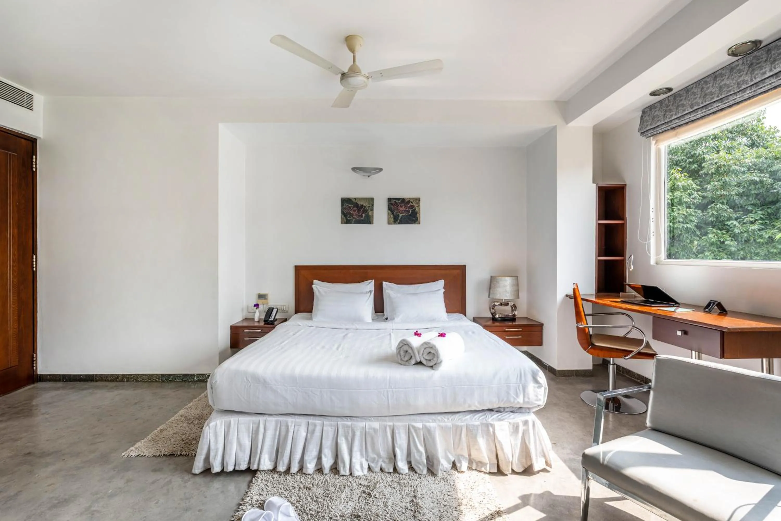 Bed in The Pentouz - A Boutique Hotel