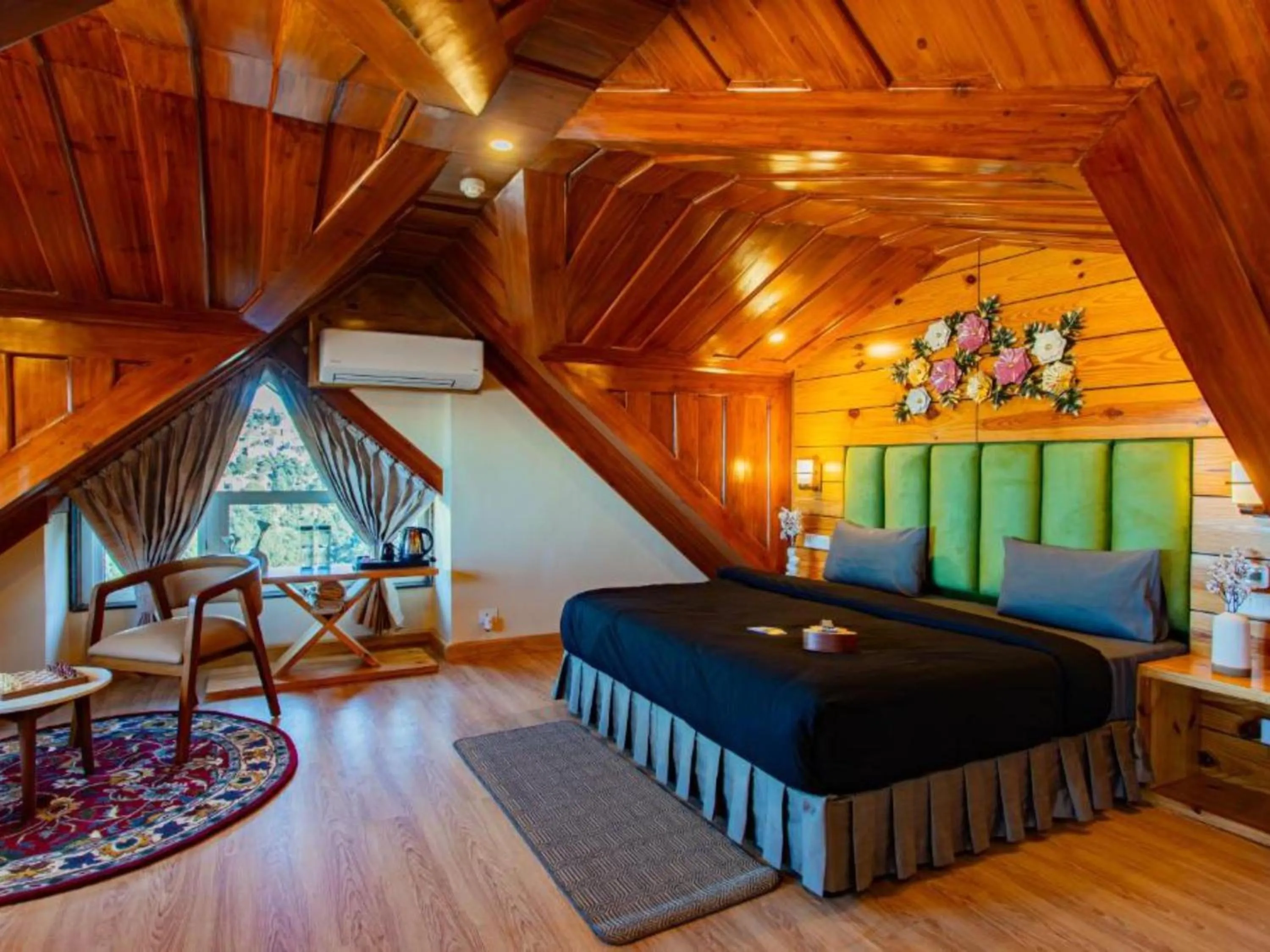 Natural landscape in The Hosteller Shimla, Valley View