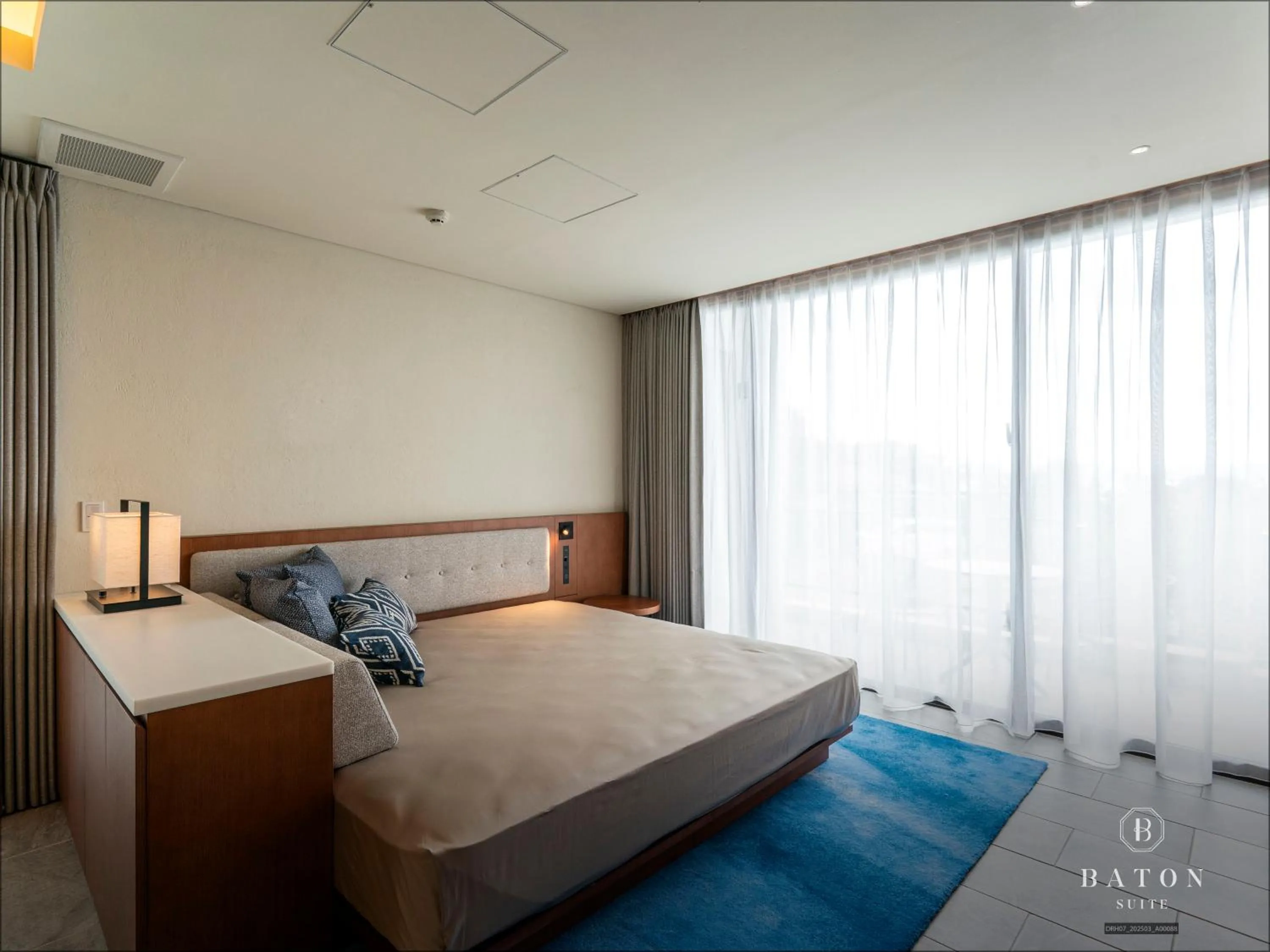 Photo of the whole room, Bed in BATON SUITE Okinawa-kourijima