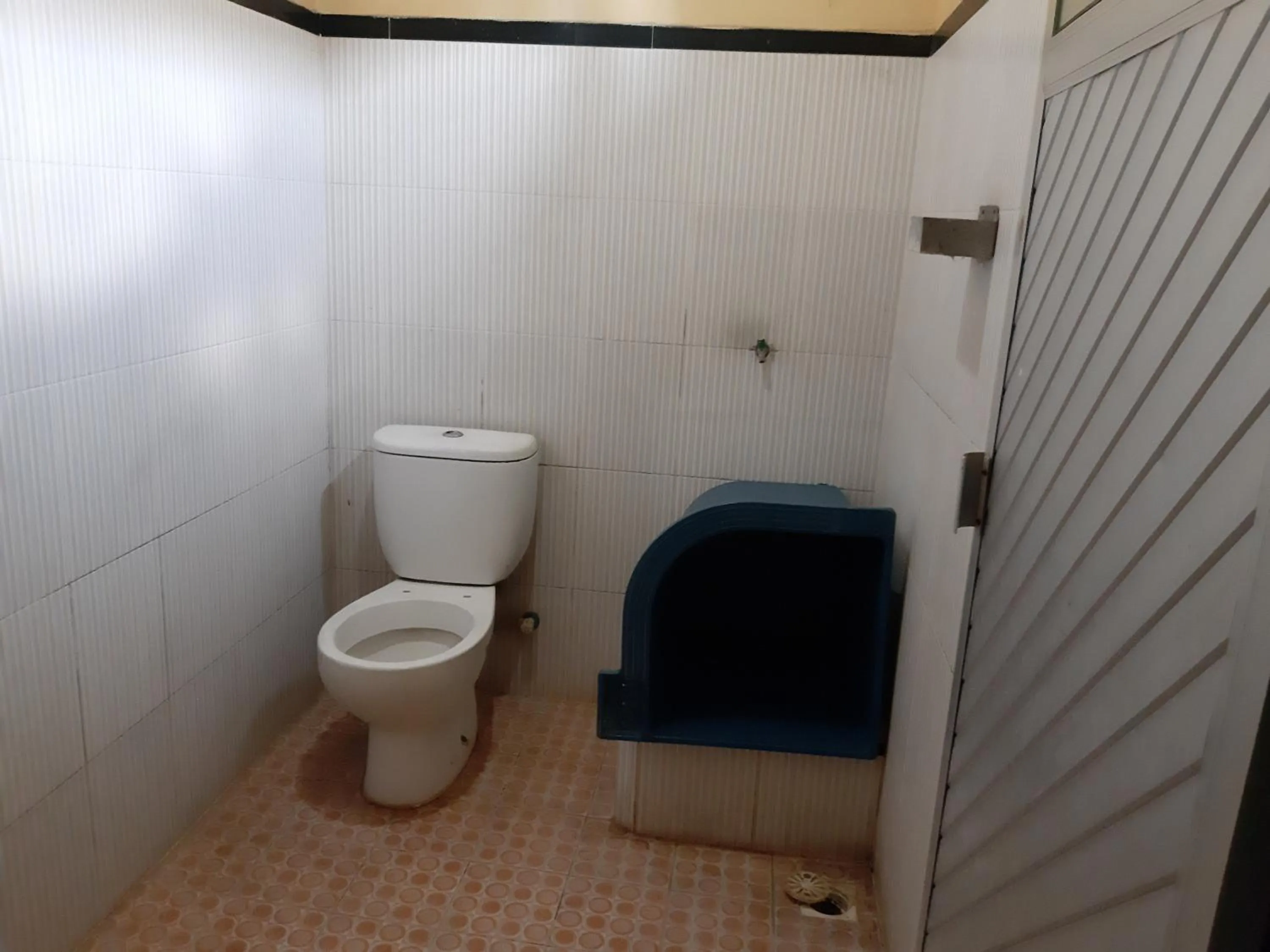 Bathroom in Hotel O Houstel Darma Syariah