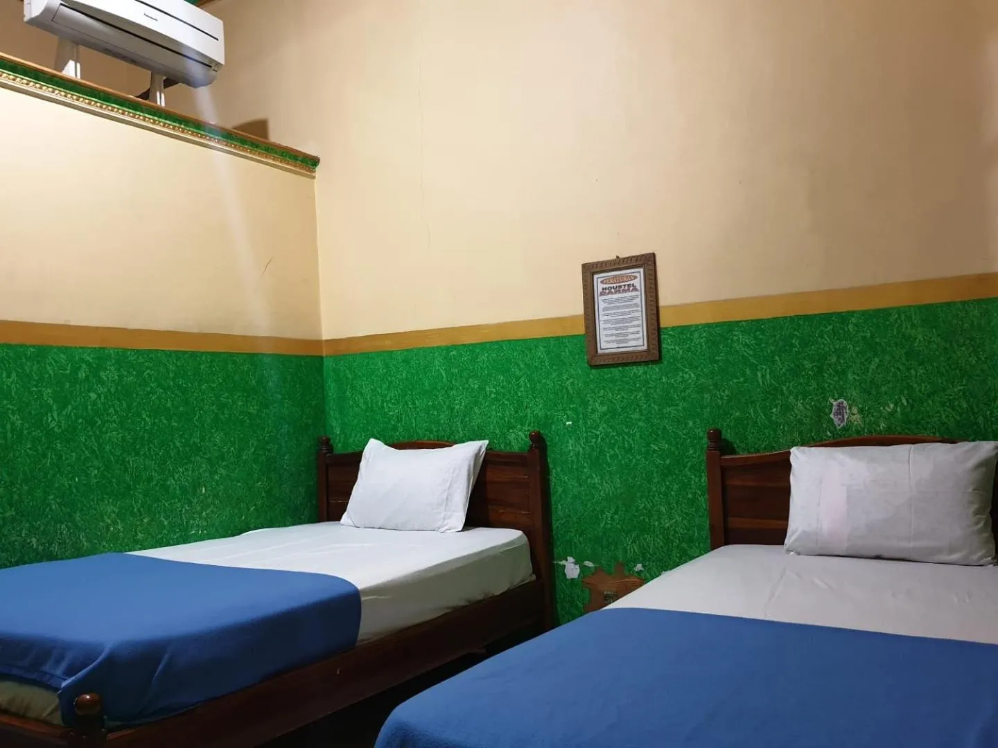 Bedroom, Bed in Hotel O Houstel Darma Syariah