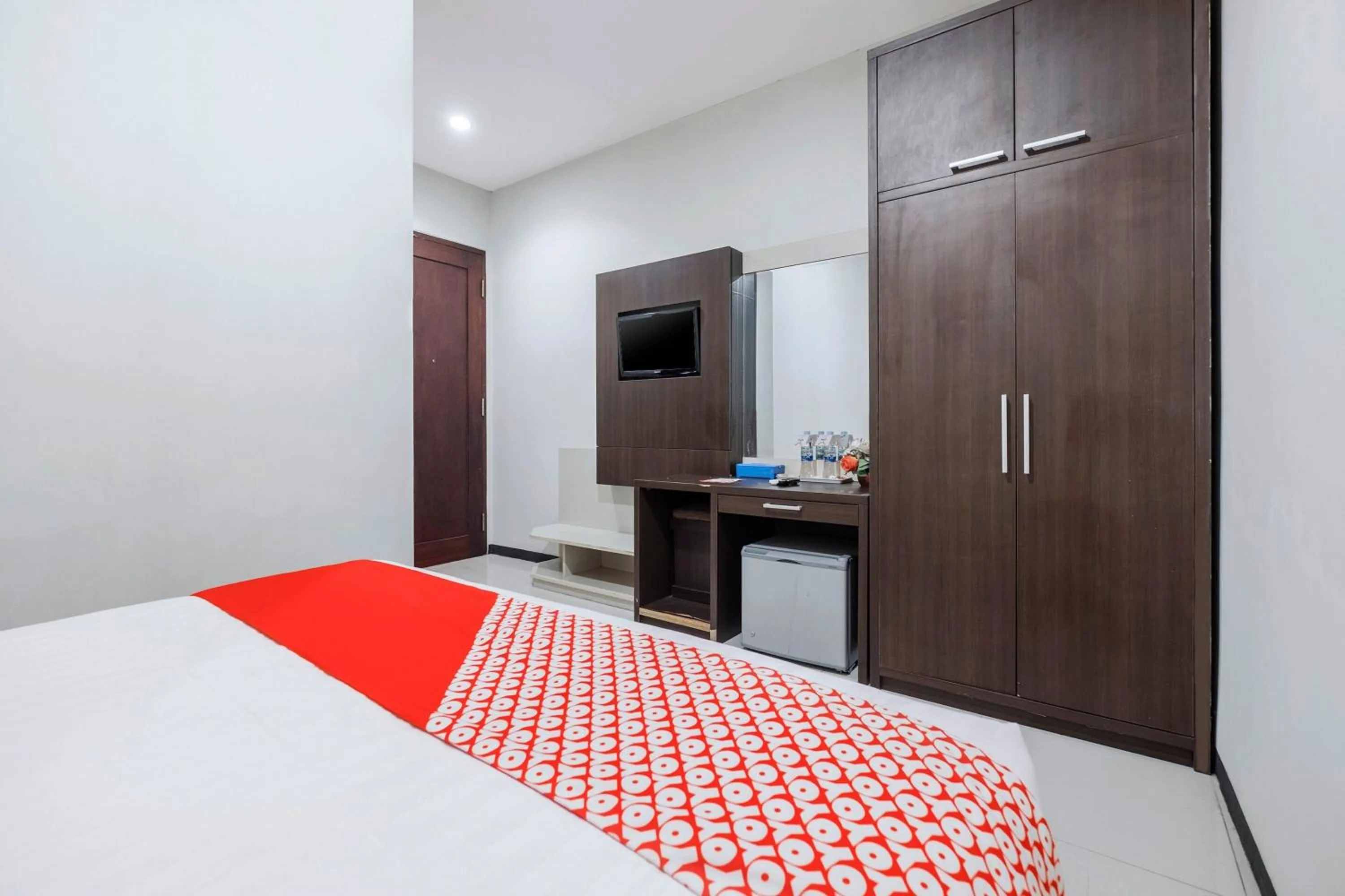 Bedroom, Bed in Hotel O Marina Andalas