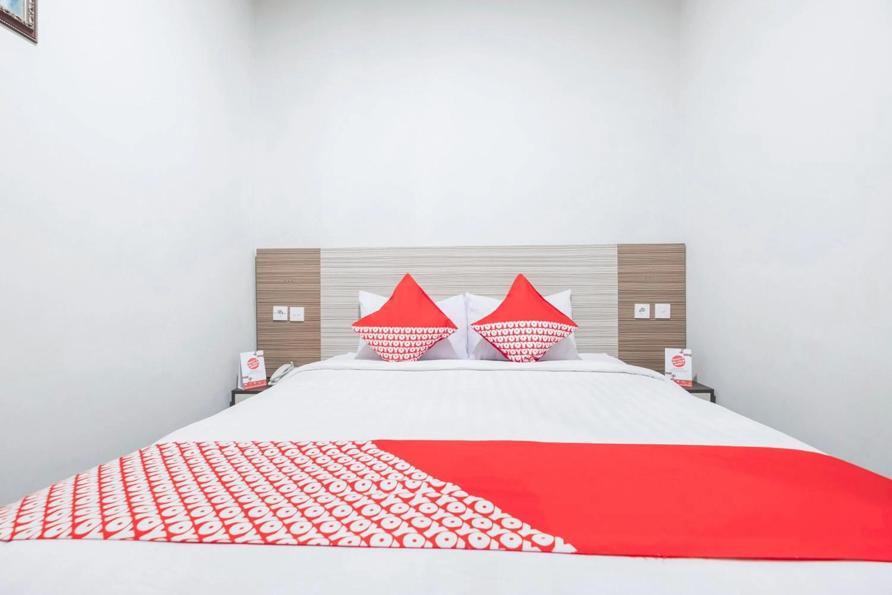 Bedroom, Bed in Hotel O Marina Andalas