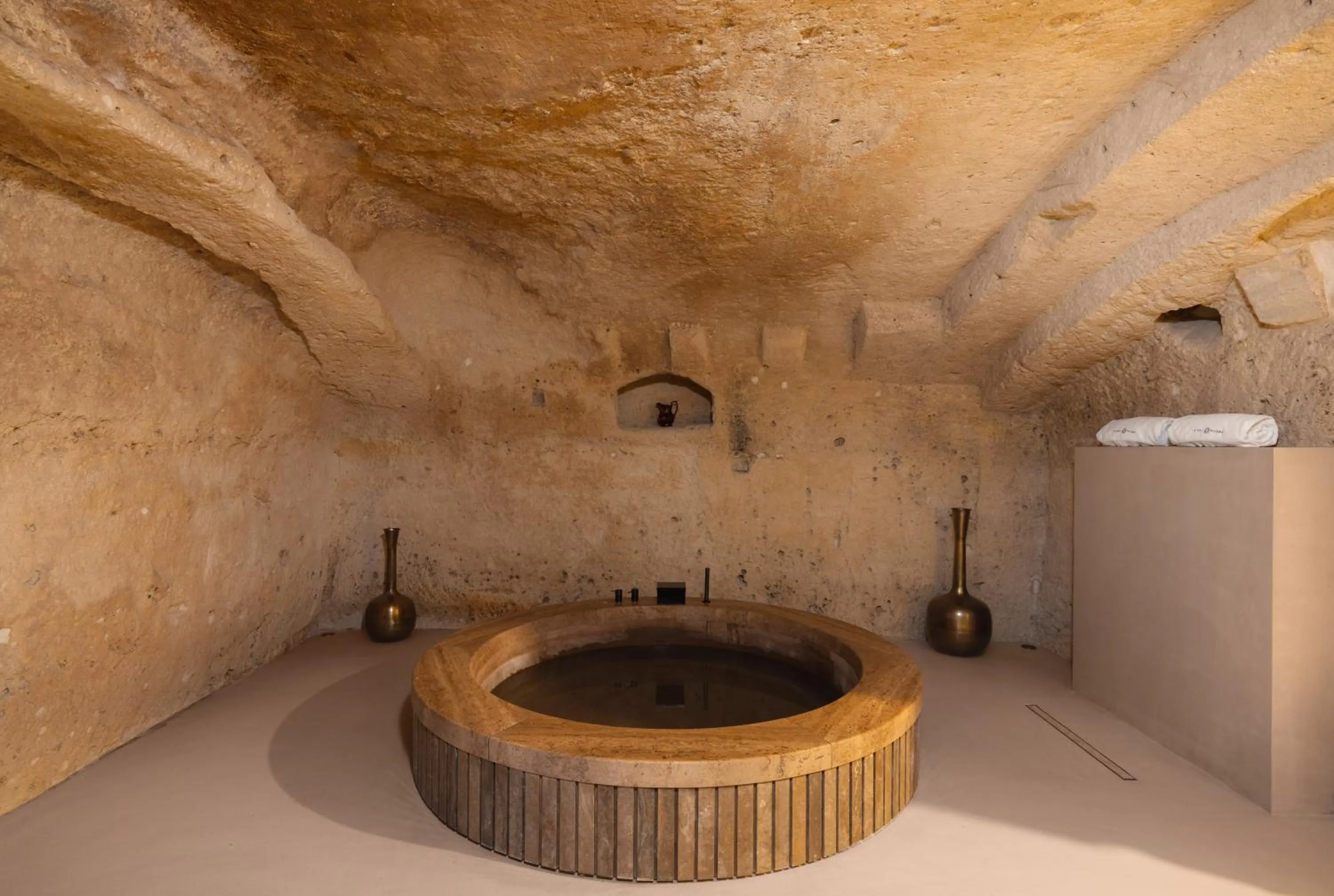 Hot Tub in Vetera Matera