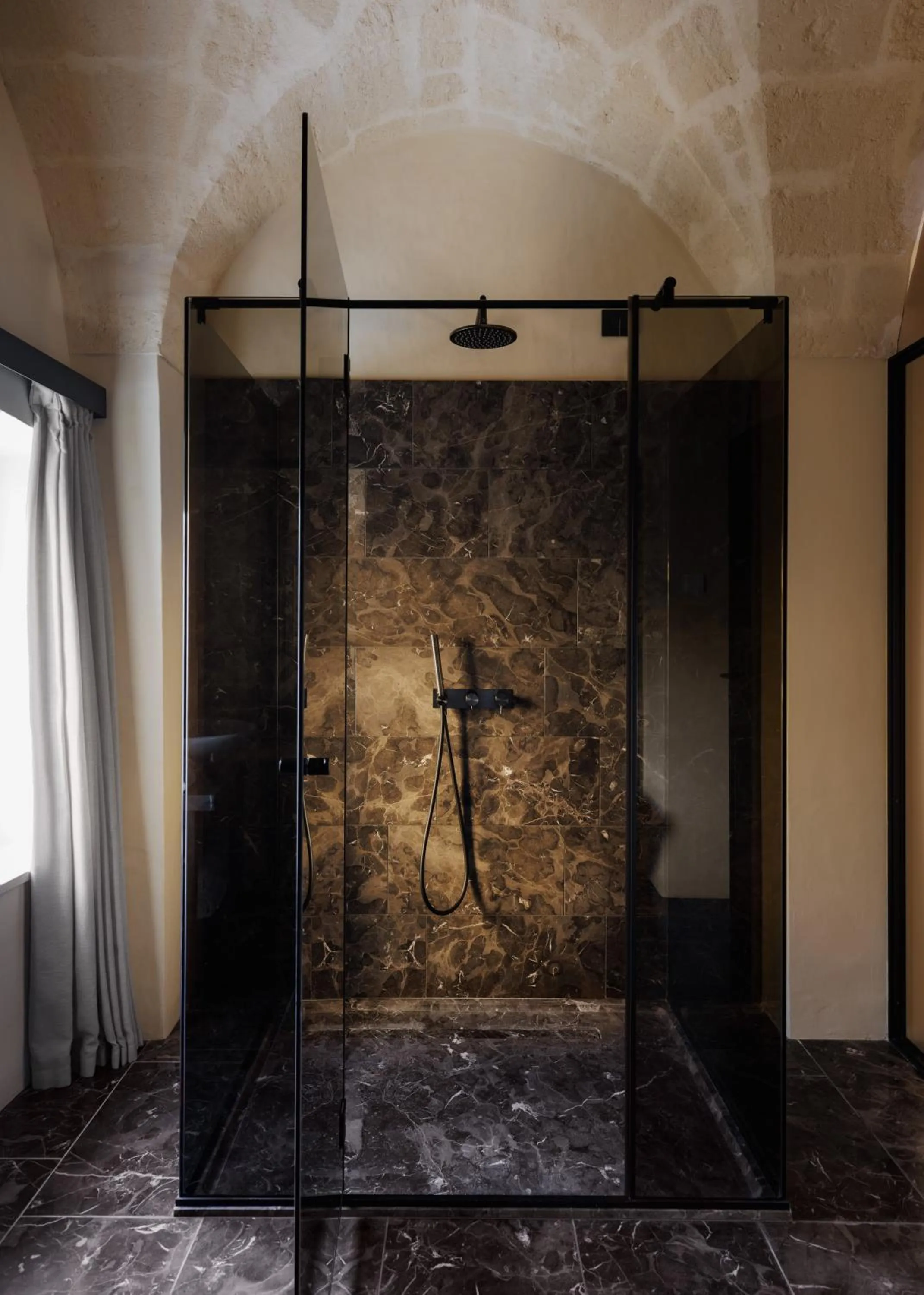 Shower in Vetera Matera
