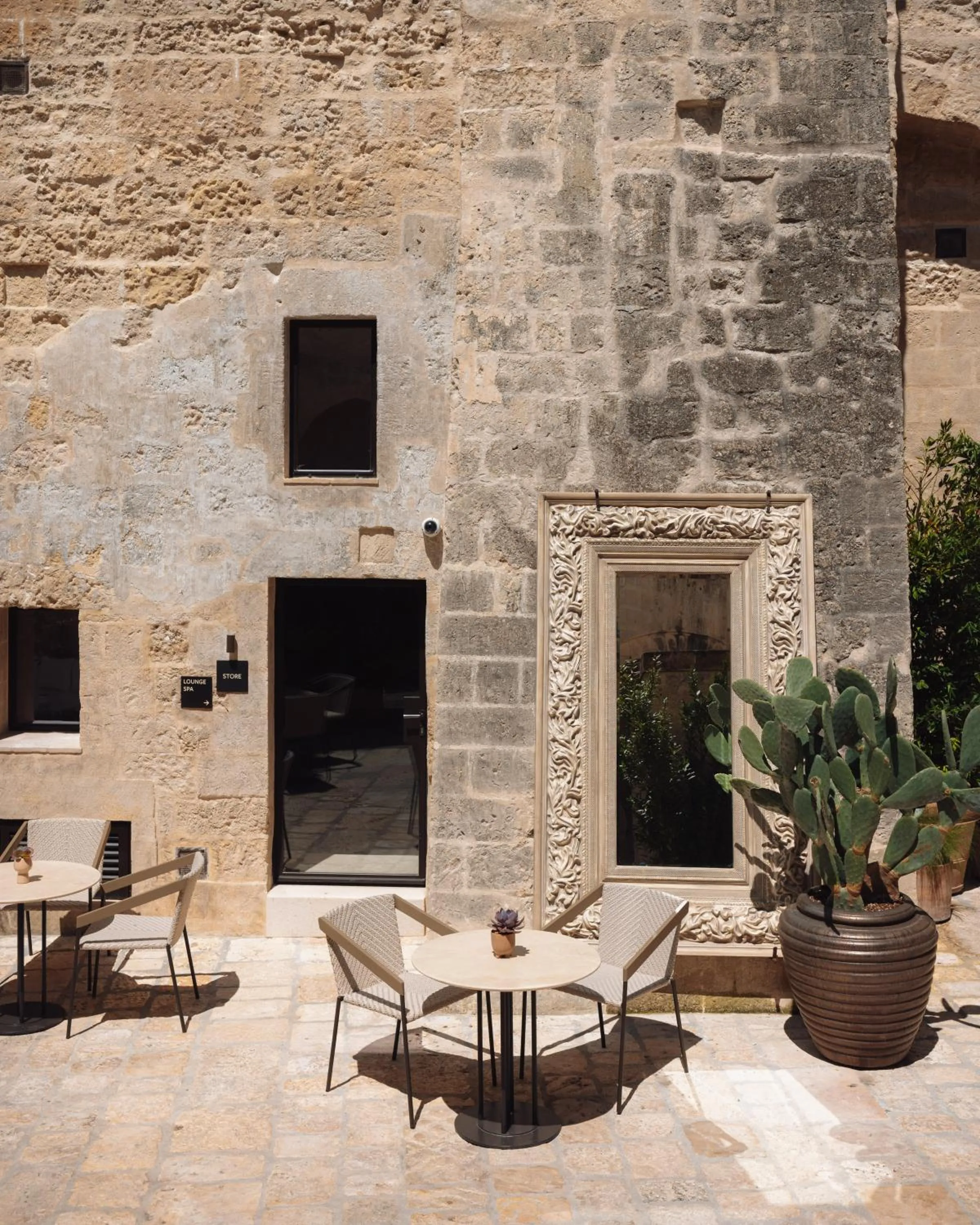 Property building in Vetera Matera