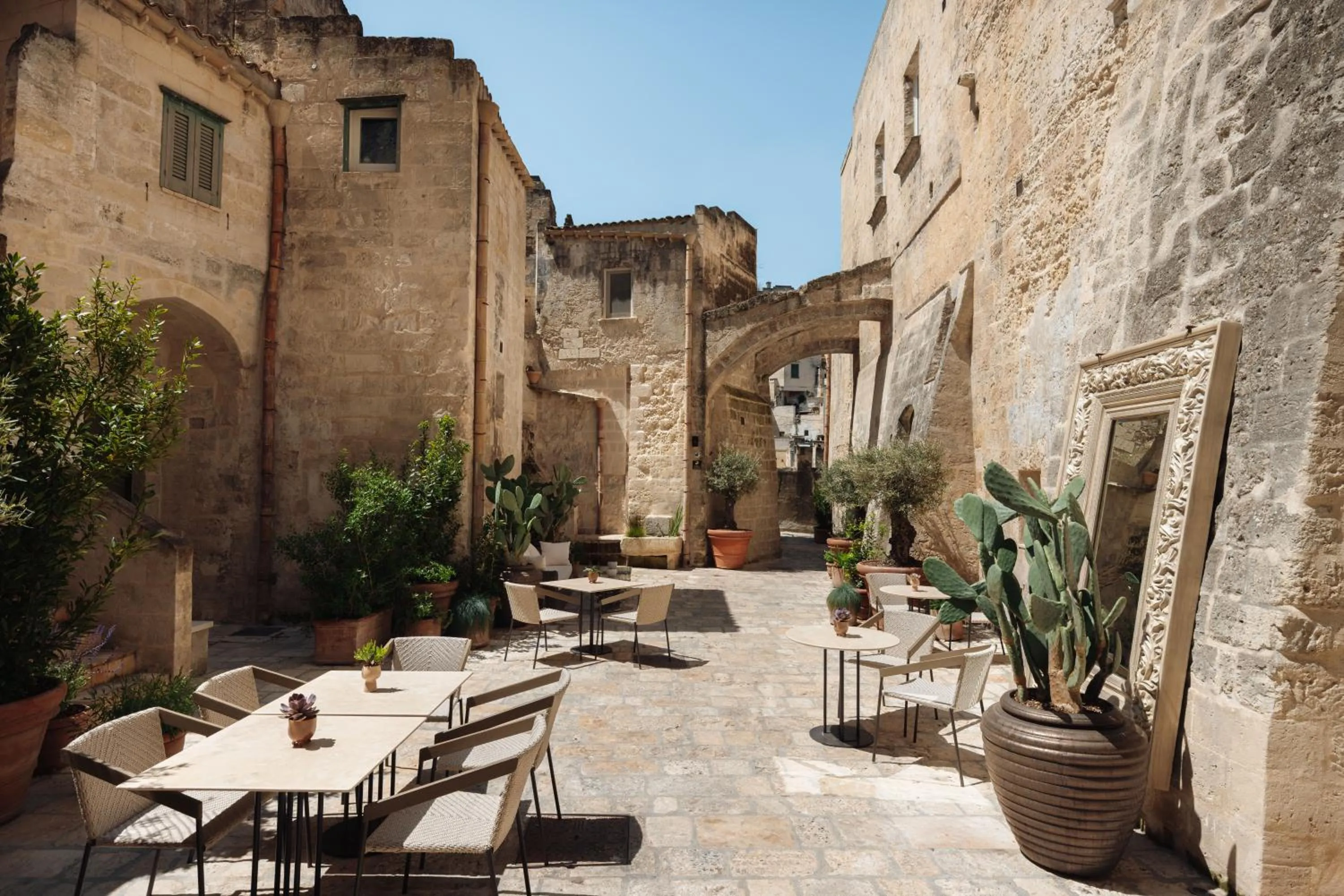 Property building in Vetera Matera