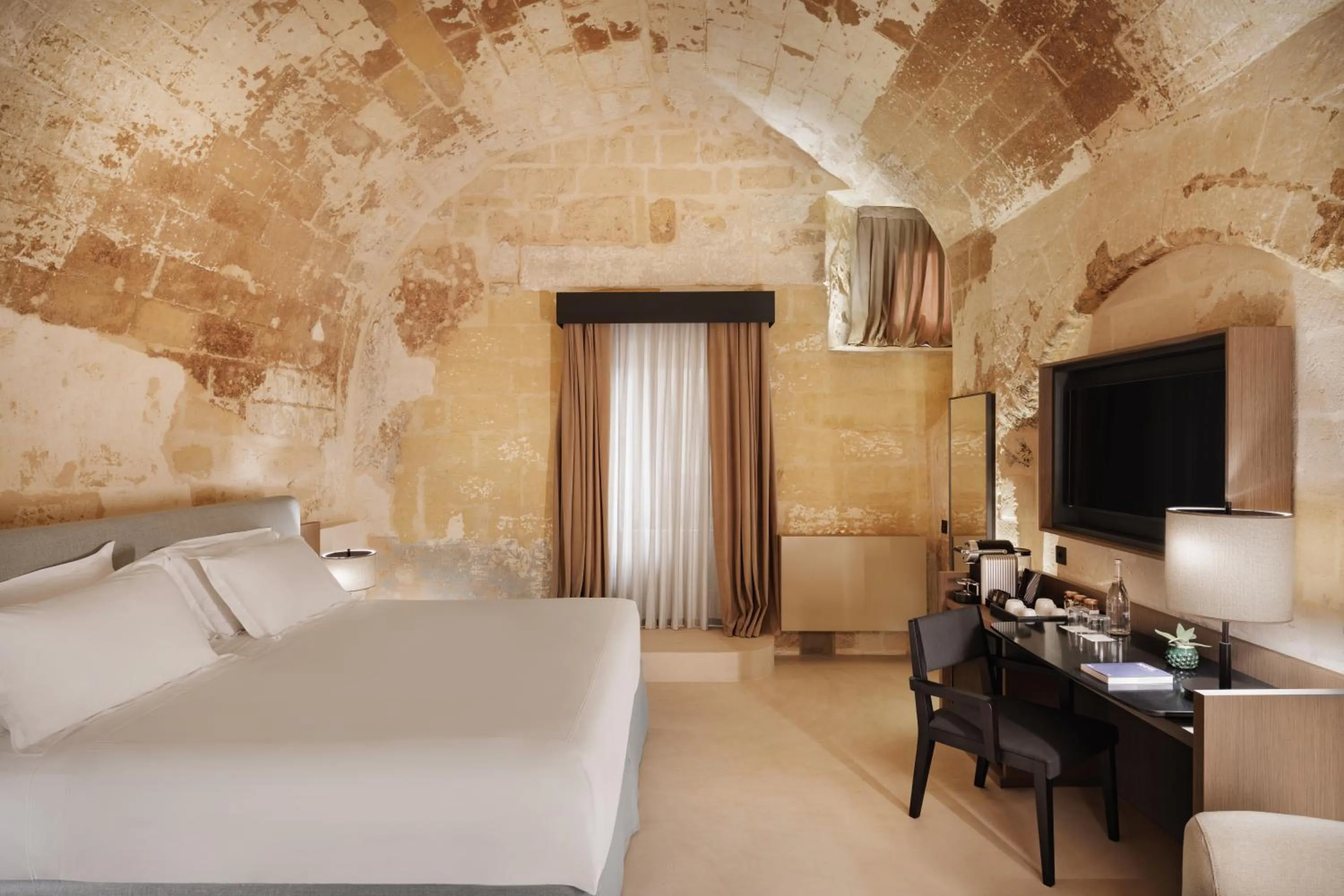 TV and multimedia, Bed in Vetera Matera