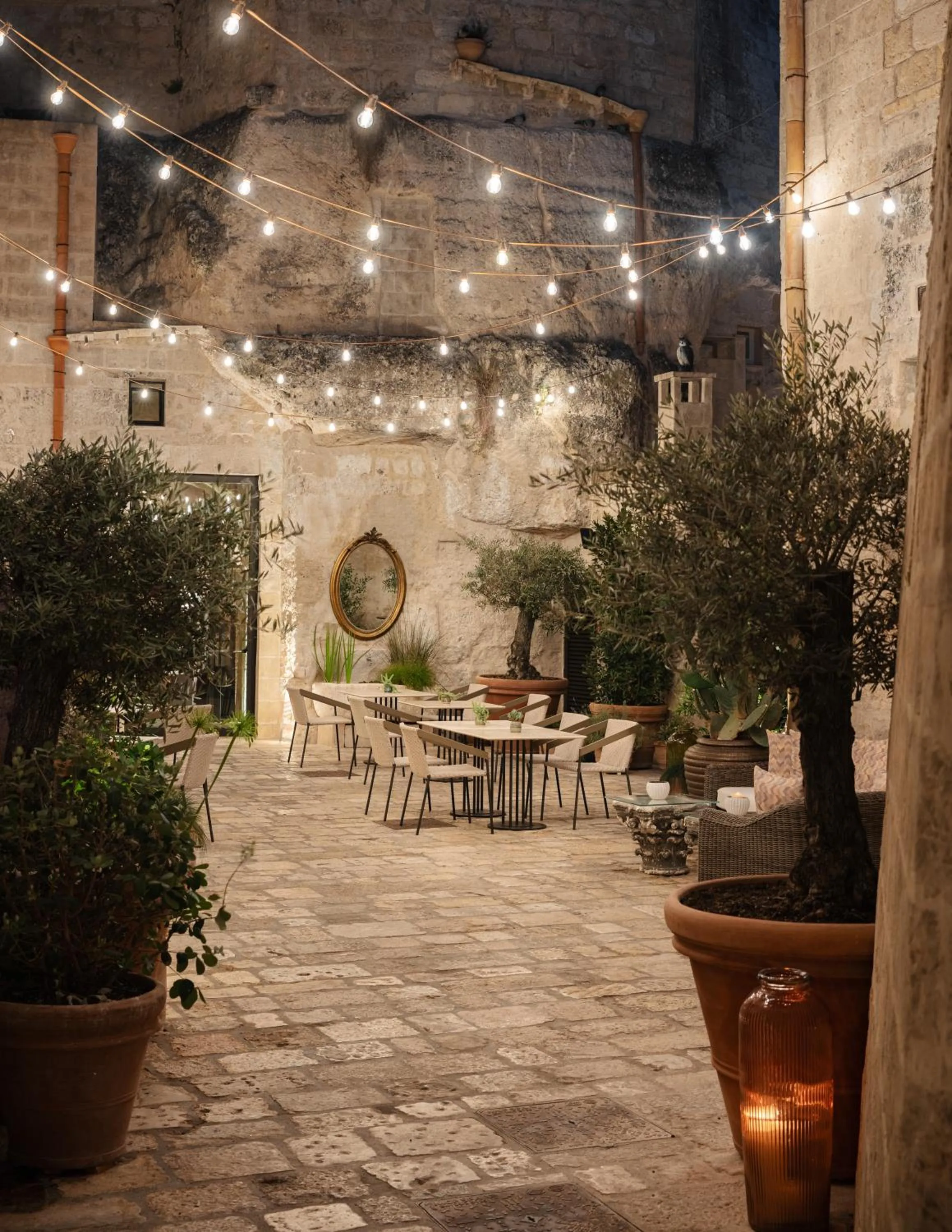 Inner courtyard view in Vetera Matera