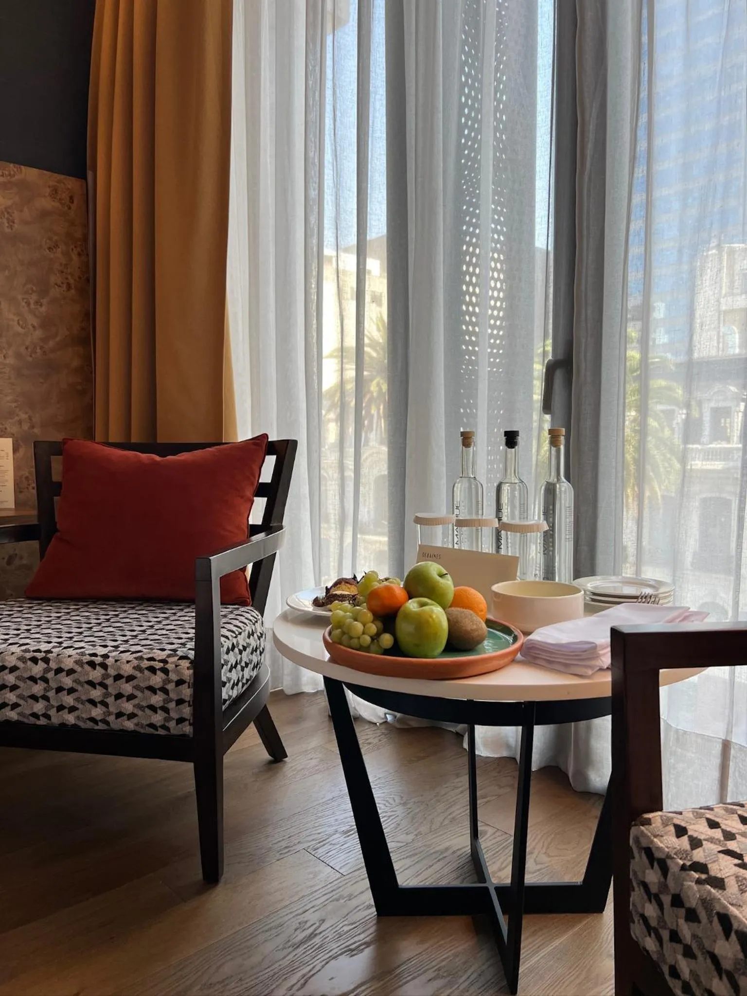 Seating area in Debaines Hotel Santiago