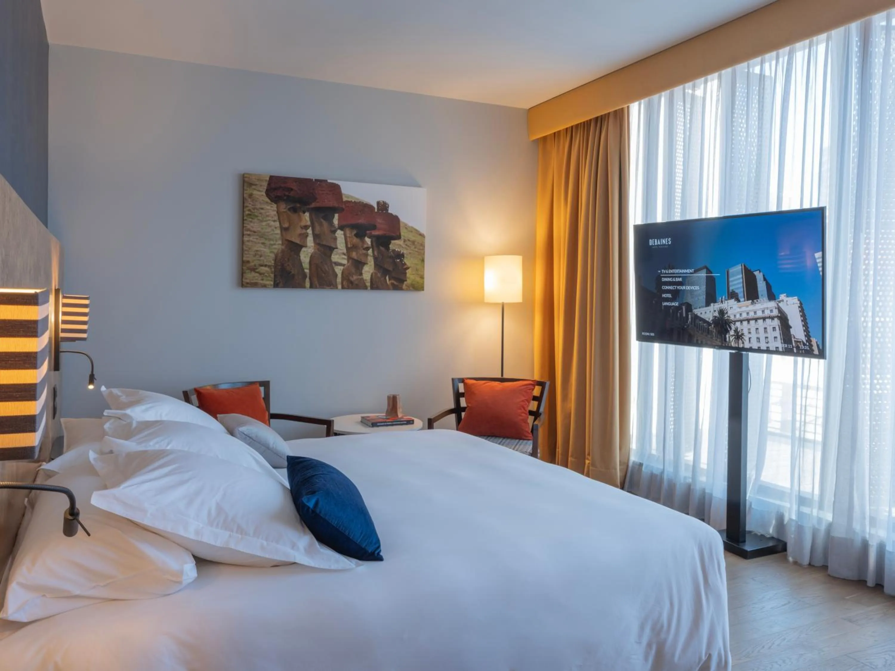 Bedroom, Bed in Debaines Hotel Santiago