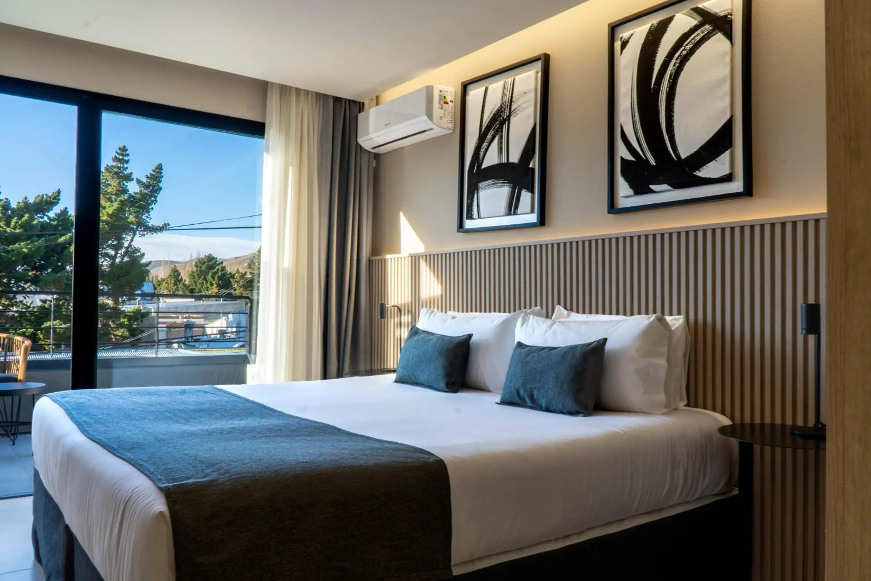 Deluxe Triple Room in Mabra Suites Deluxe Triple Room in Mabra Suites