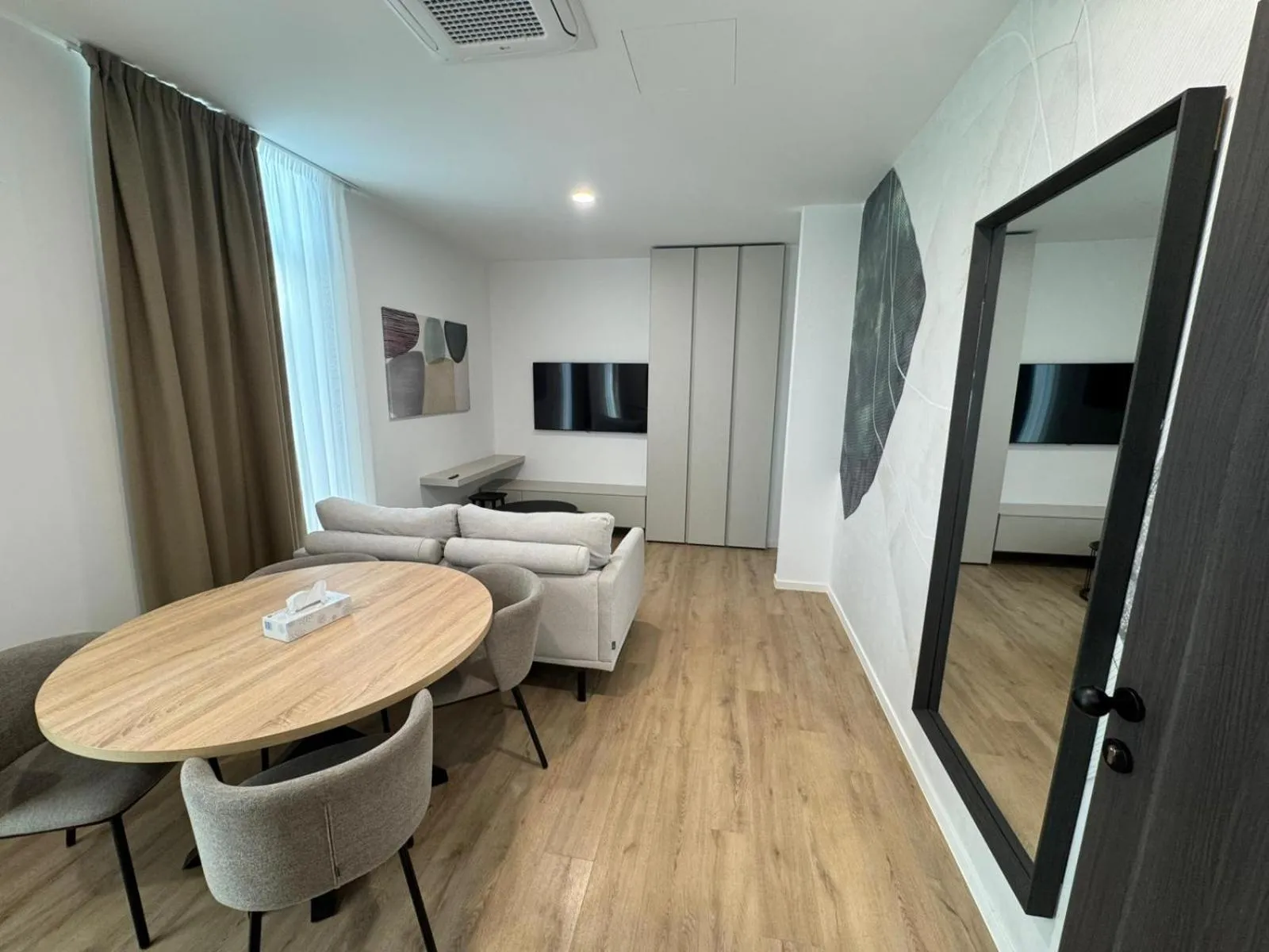 Enjoy Apartments and Suites