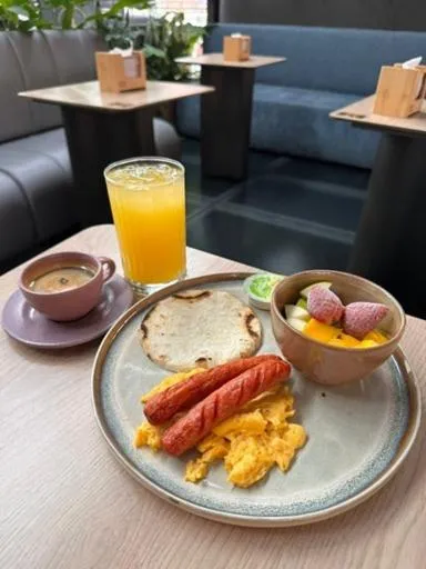 Breakfast in Hotel 45 Park