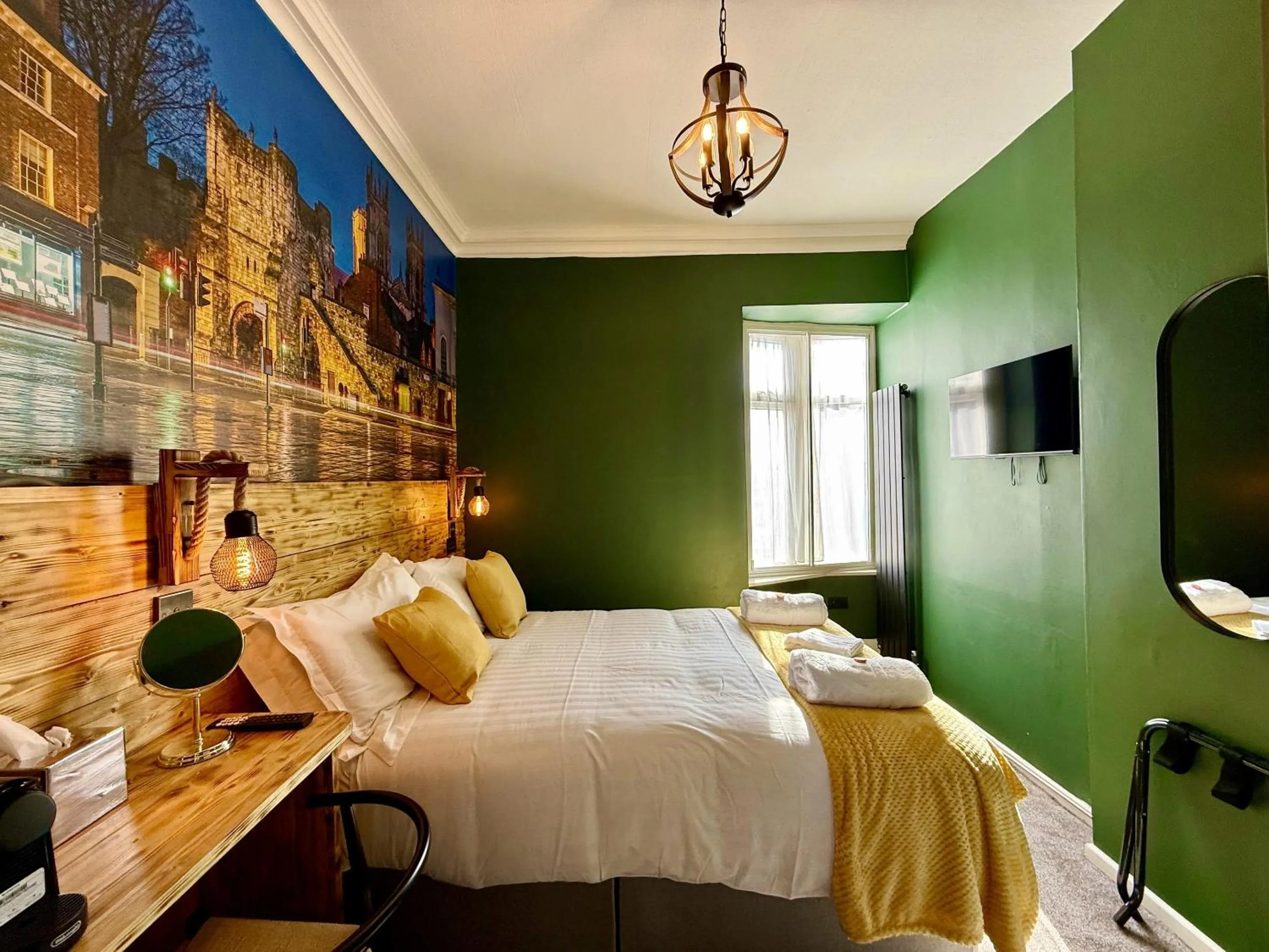 Bedroom, Bed in The Crescent Guest House