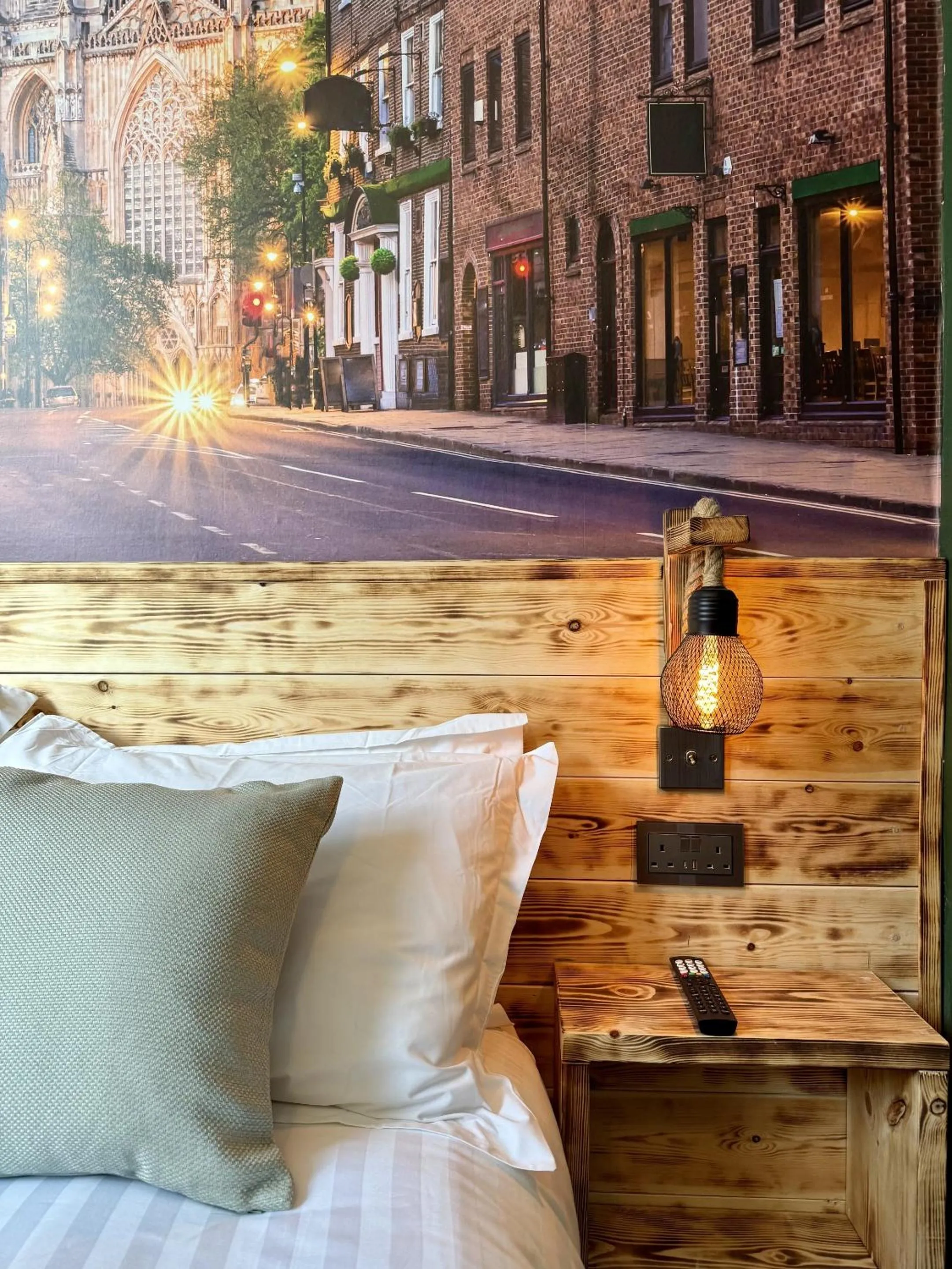 Bedroom in The Crescent Guest House